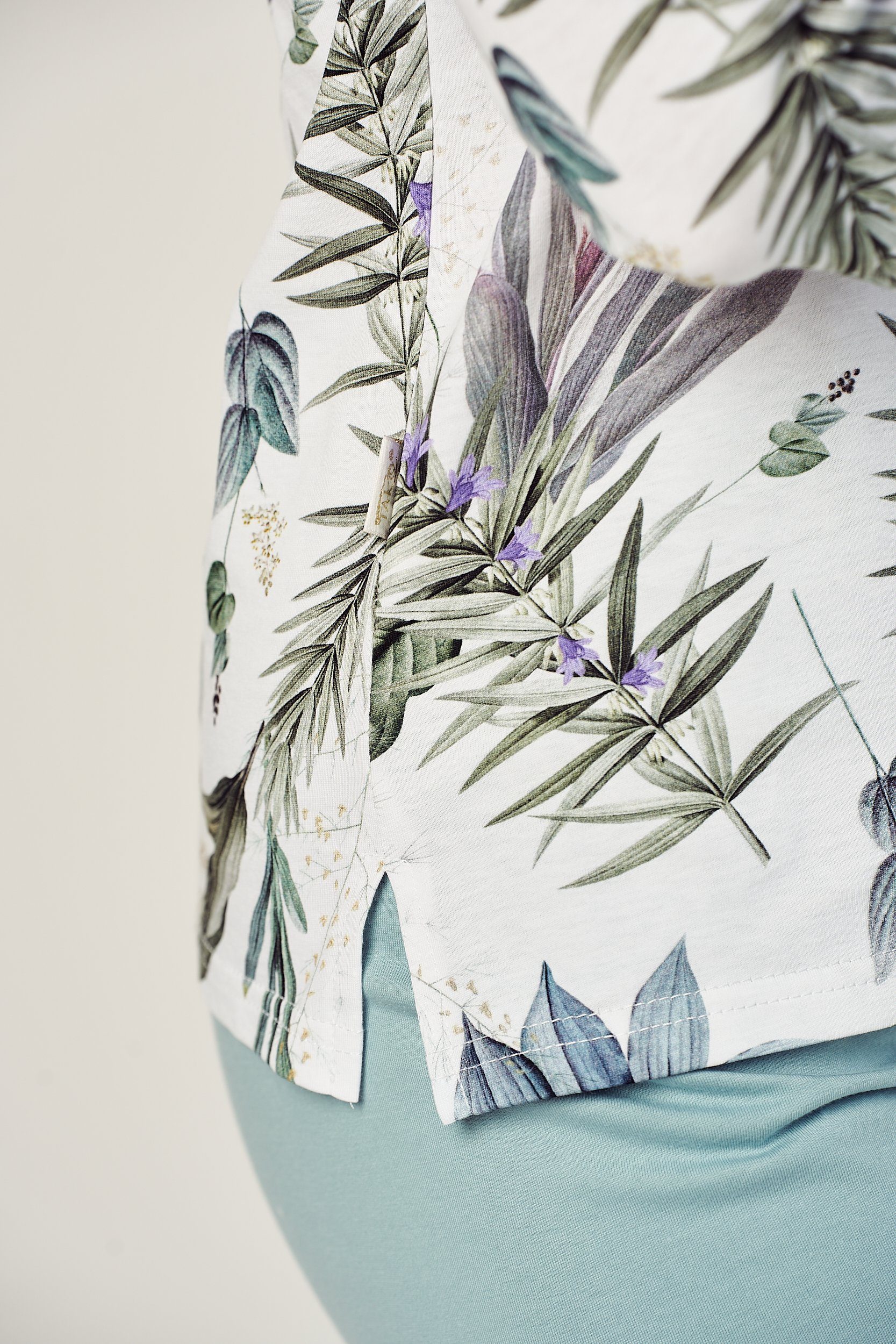 mit floralem Sommeil Arm (2 Hose tlg) mit Allover-Druck Capri-Pyjama Oberteil & 3/4 pastellgrüner Mademoiselle