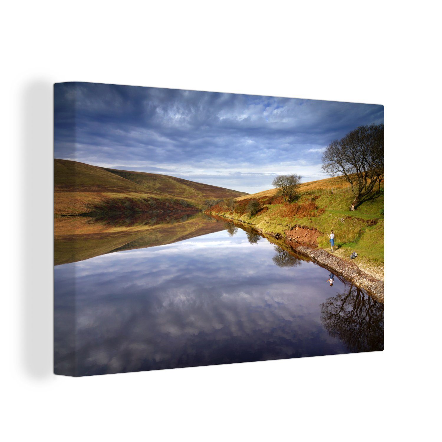 OneMillionCanvasses® Leinwandbild Die Black Mountains im Brecon Beacons National Park bei dunklem Himmel, (1 St), Wandbild Leinwandbilder, Aufhängefertig, Wanddeko, 30x20 cm
