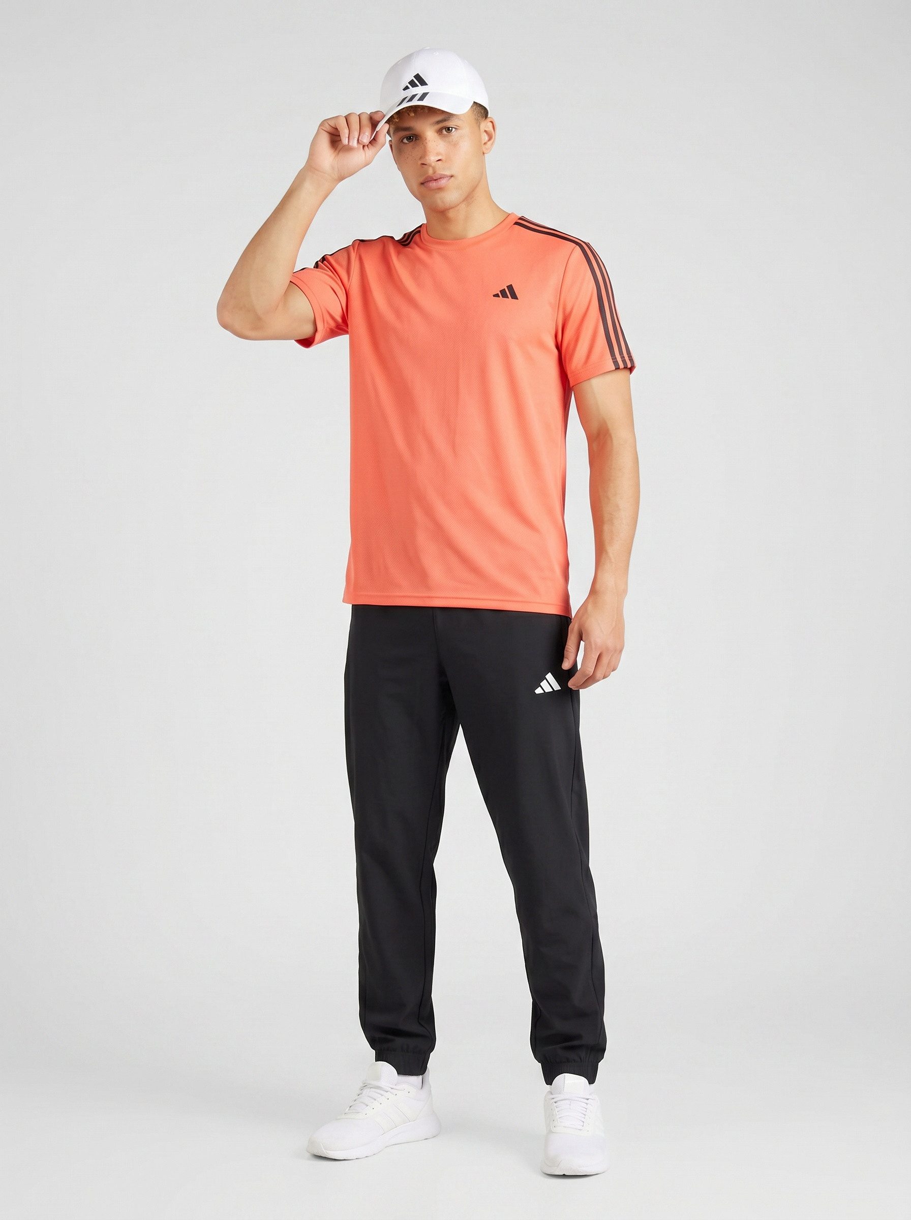 Zum Outfit 10