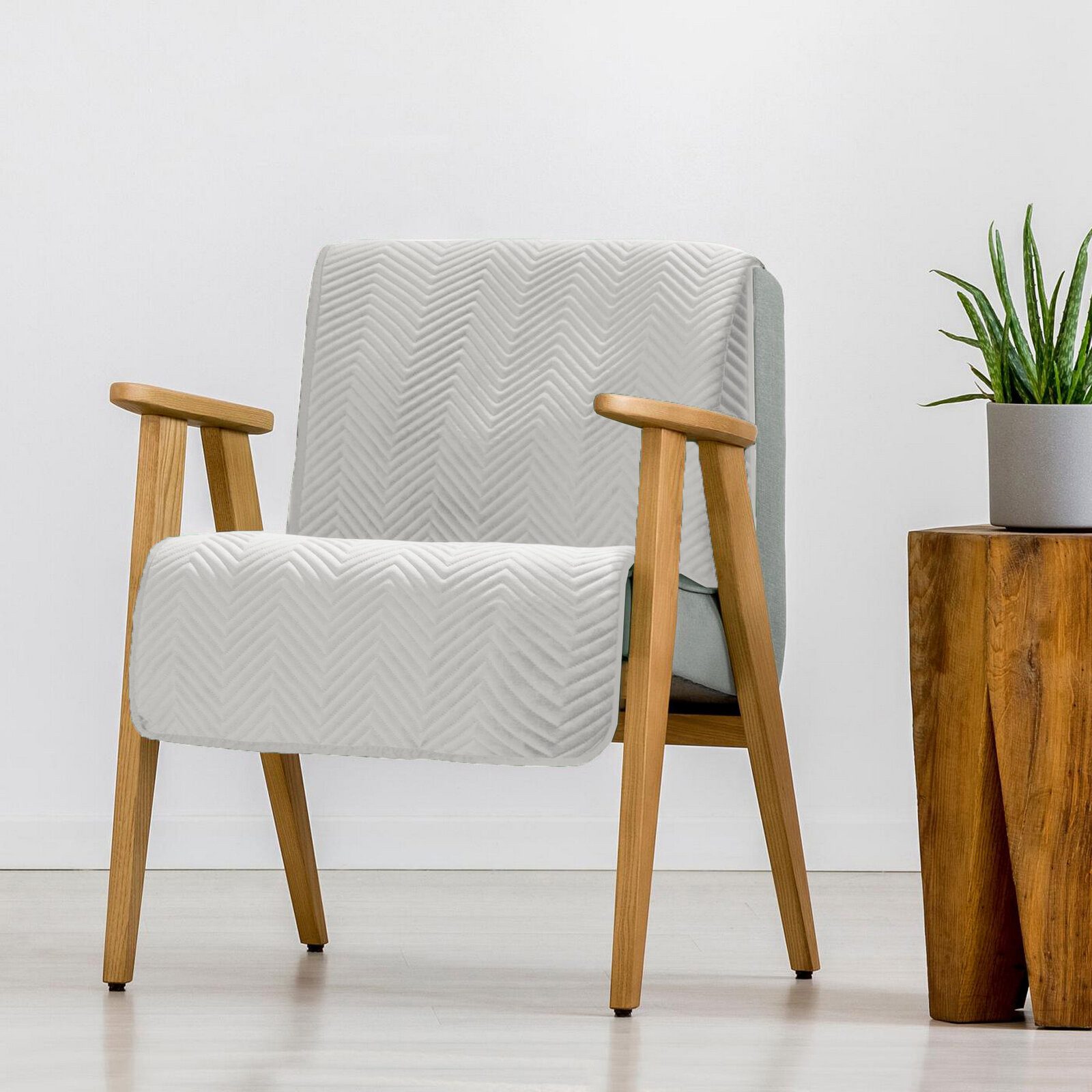 Eurofirany Bettüberwurf SOFIA, Elegante Tagesdecke Velvet günstig online kaufen