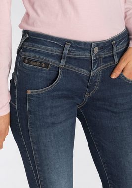 Herrlicher Slim-fit-Jeans COSY SLIM Shaping-Wirkung durch eingearbeiteten Keileinsatz