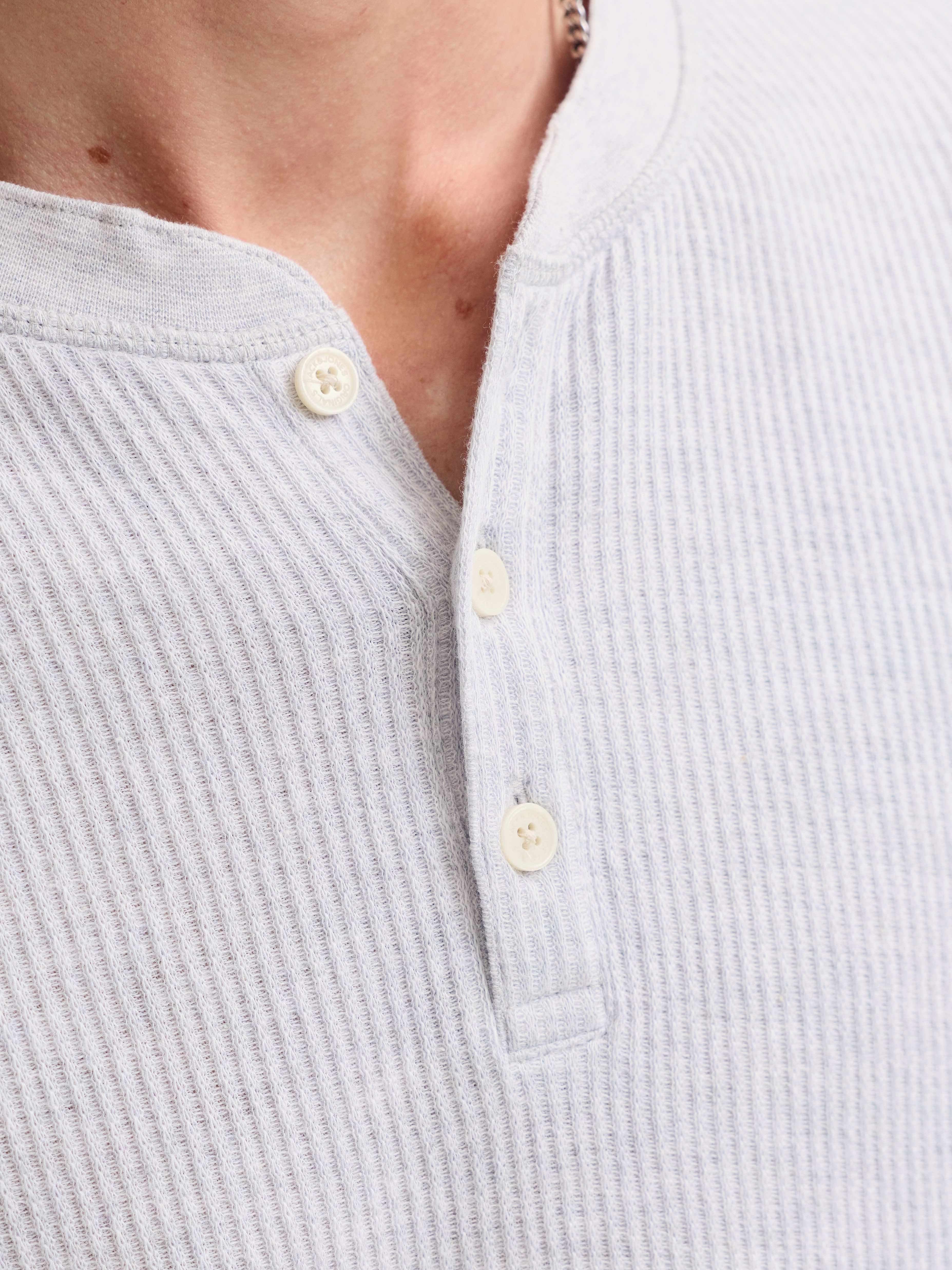 Jack & Jones Langarmshirt JORCHAMBERI HENLEY LS TEE Baumwollmischung, regular fit – Bild 4 von 5