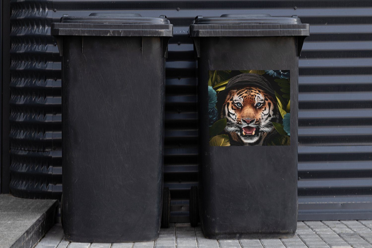 Blumen Container, Tiger Mülleimer-aufkleber, St), - Abfalbehälter Mülltonne, Sticker, (1 MuchoWow - Wandsticker Kleidung