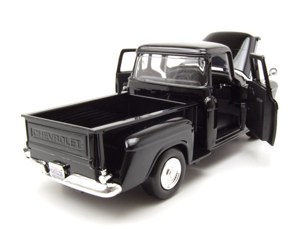 Motormax Modellauto Chevrolet Stepside Pick Up 1955 schwarz Modellauto 1:24 Motormax, Maßstab 1:24