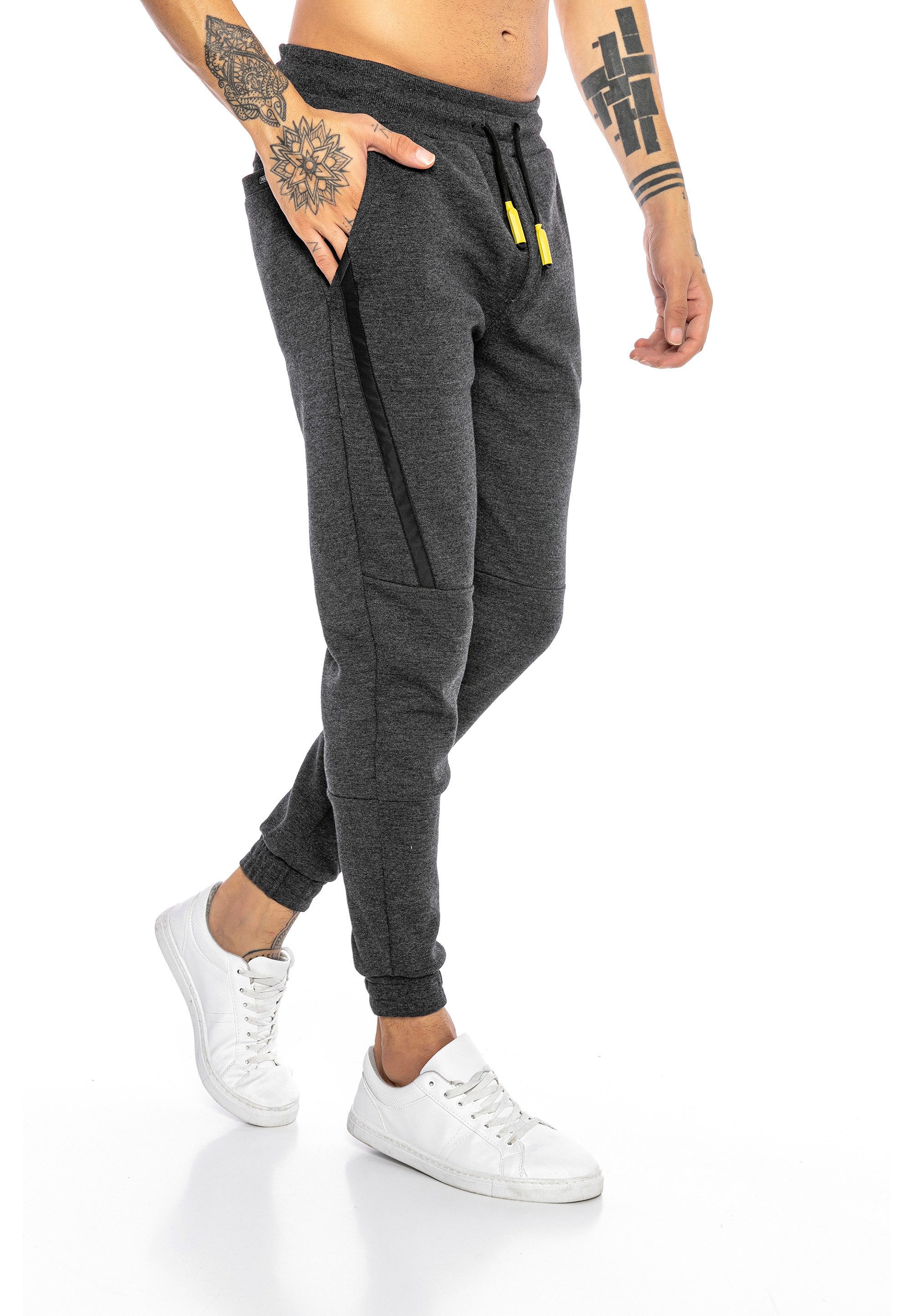 Jogginghose mit sportlichen Details Bequeme Passform für Training und Freizeit