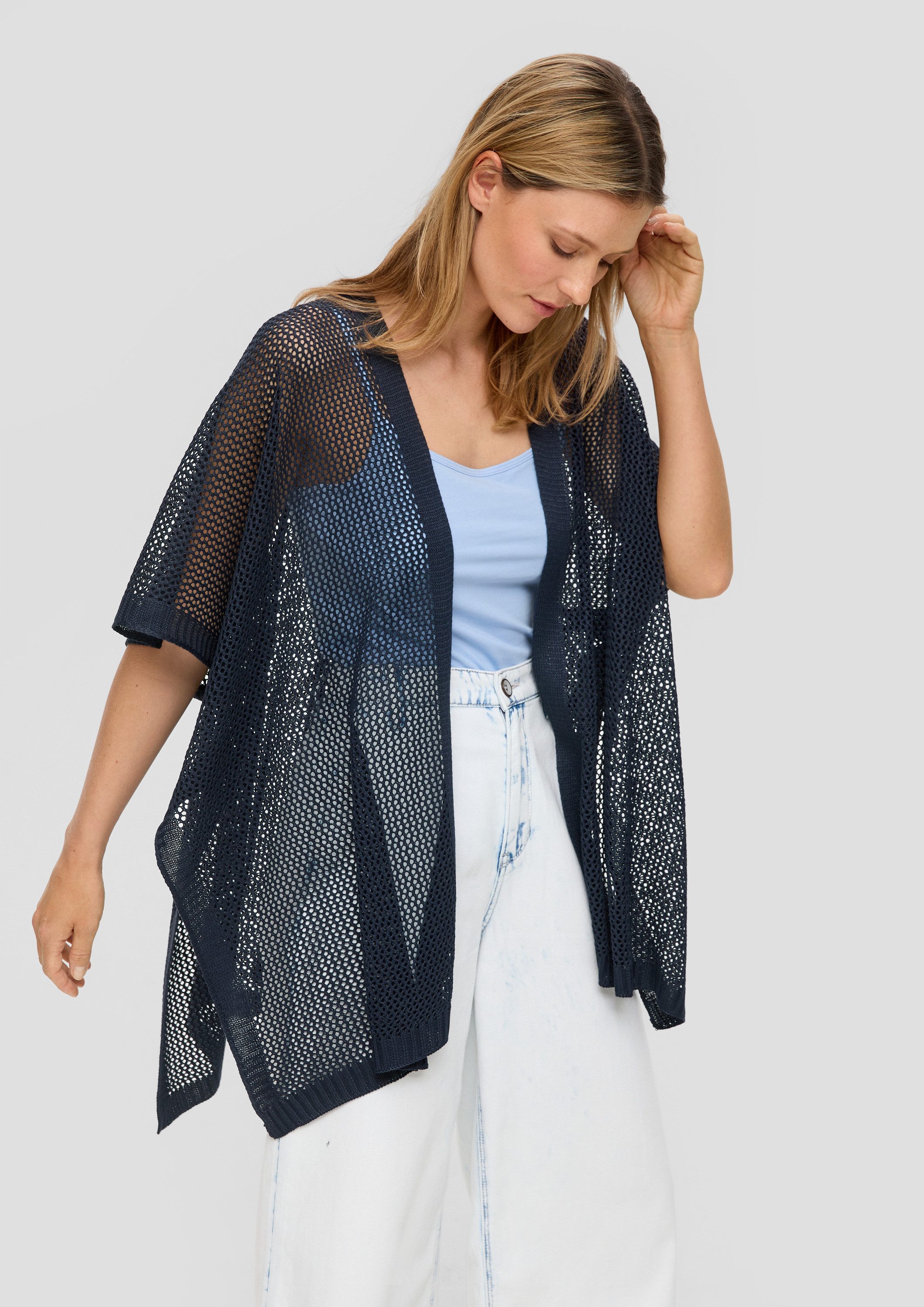 s.Oliver Poncho Indoor-Poncho Strickponcho mit Musterstruktur