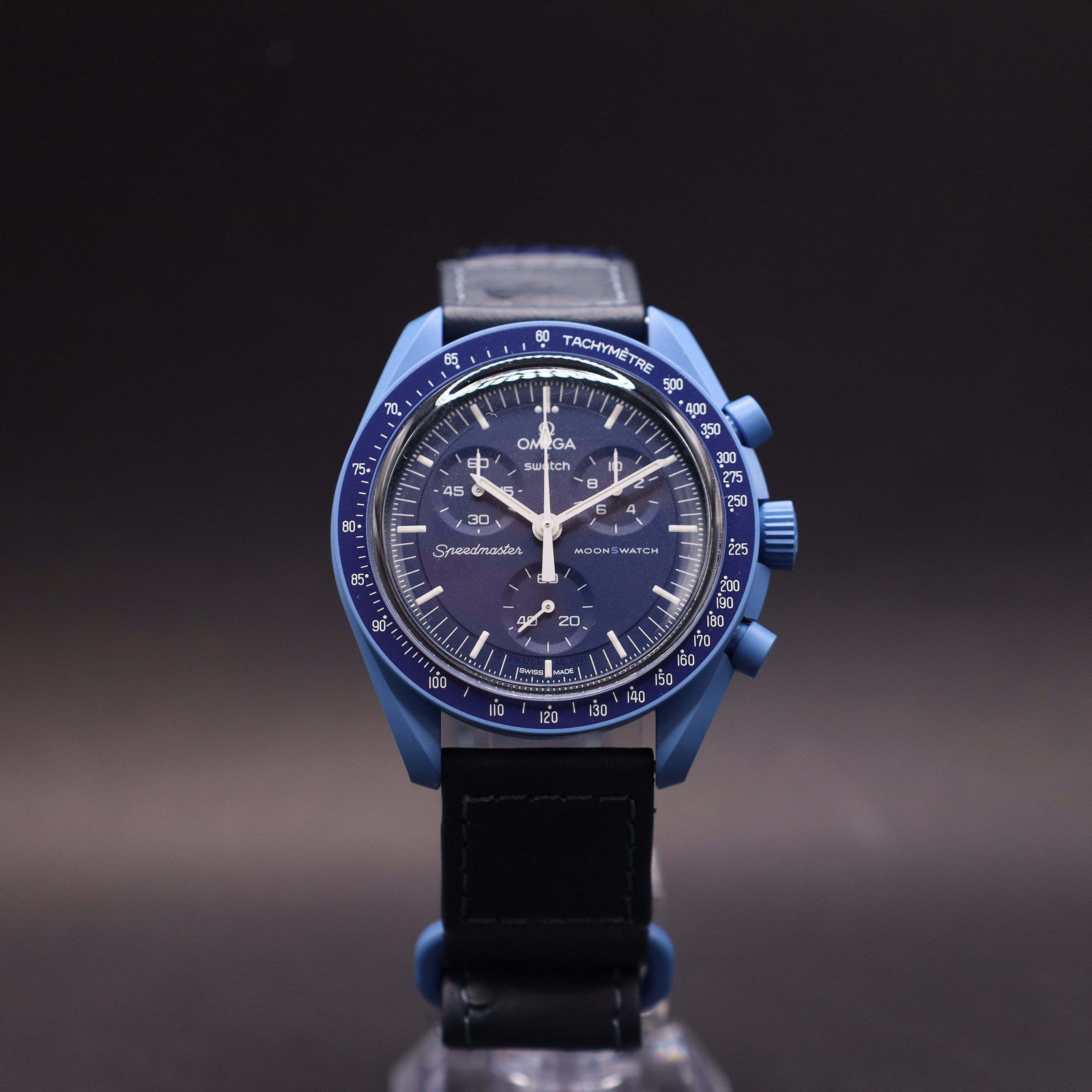 Swatch Chronograph OMEGA x Swatch MoonSwatch Mission to Neptune Straußenleder SO33N100C, (1-tlg)