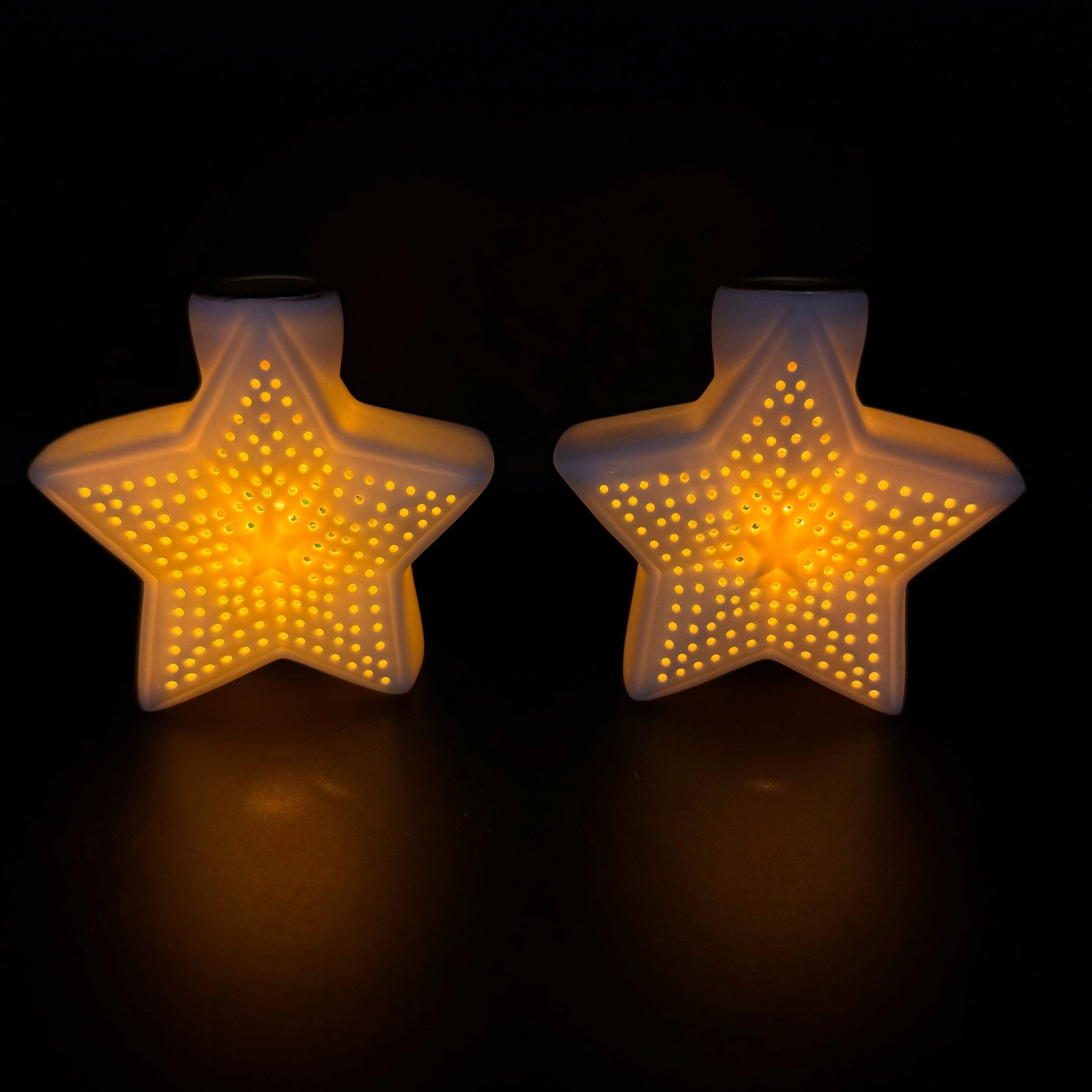 Online-Fuchs Kerzenhalter Stern für Stabkerzen mit LED-Beleuchtung und Timer (Silber, Gold), Kerzenständer aus weißer Keramik, Stabkerzenhalter