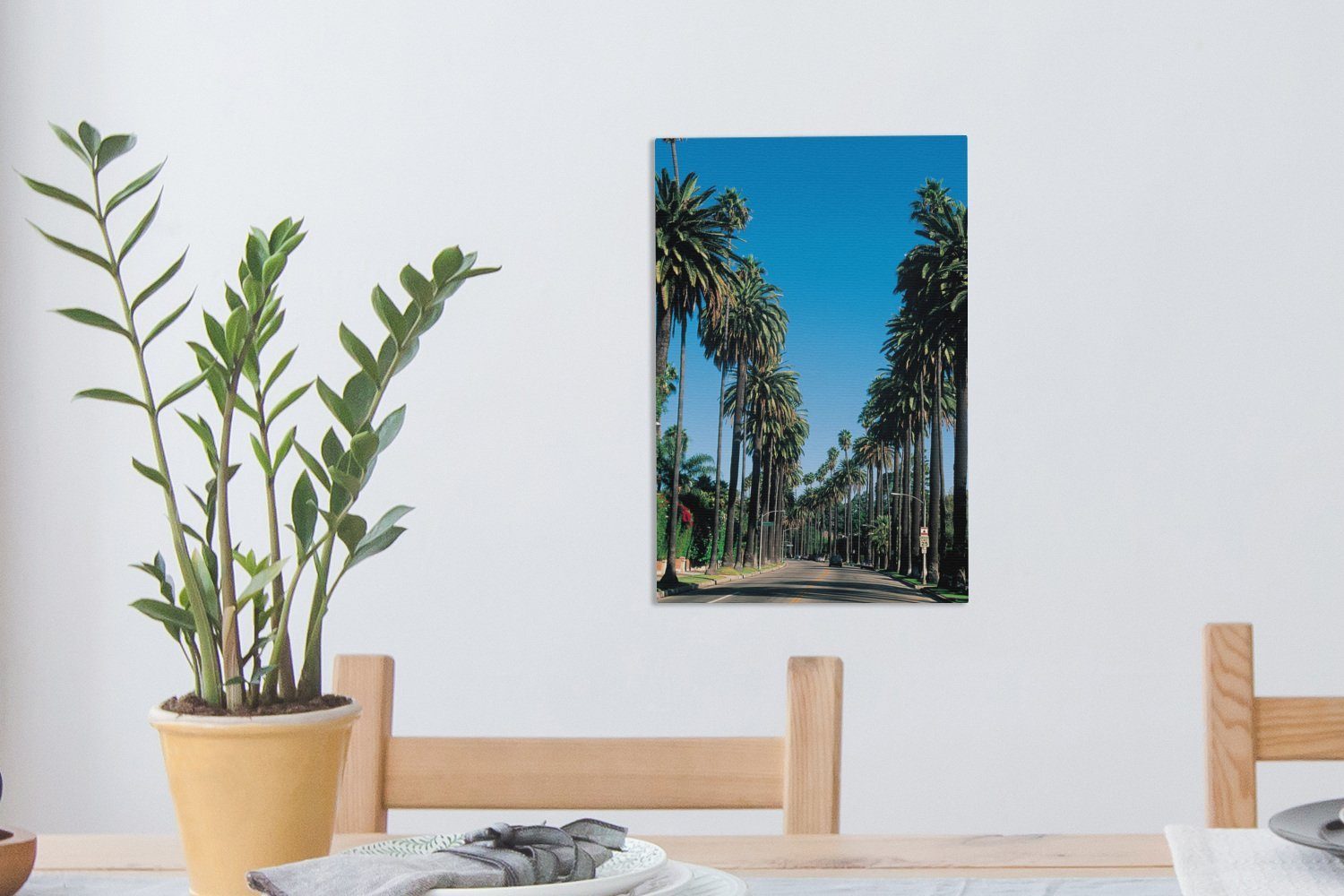 Reihen Die fertig Gemälde, (1 der Palmen niedrigen 20x30 bespannt entlang Straße, Zackenaufhänger, inkl. cm Leinwandbild Leinwandbild OneMillionCanvasses® der St),