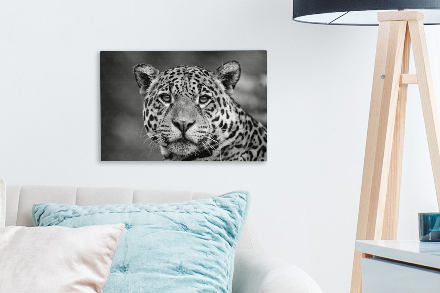 Leinwandbild cm schwarz Leinwandbilder, 30x20 - St), bunt Aufhängefertig, Wanddeko, weiß, Nahaufnahme (1 Wandbild Leopard und OneMillionCanvasses®