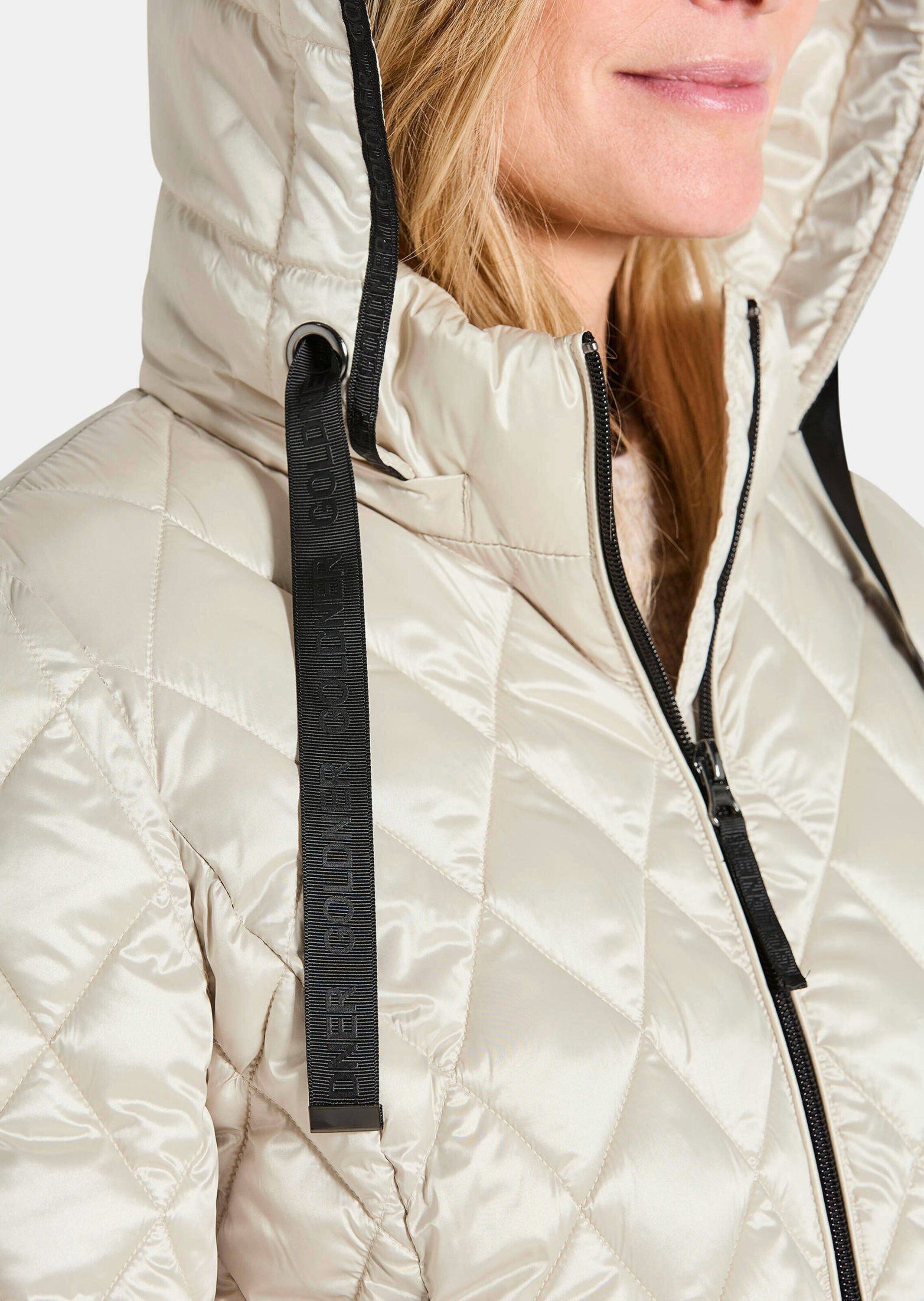 GOLDNER Outdoorjacke Kurzgröße: Winterjacke mit Metallic-Glanz Kapuzenjacke mit Stehkragen, 2-Wege-Reißverschluss und Langarm