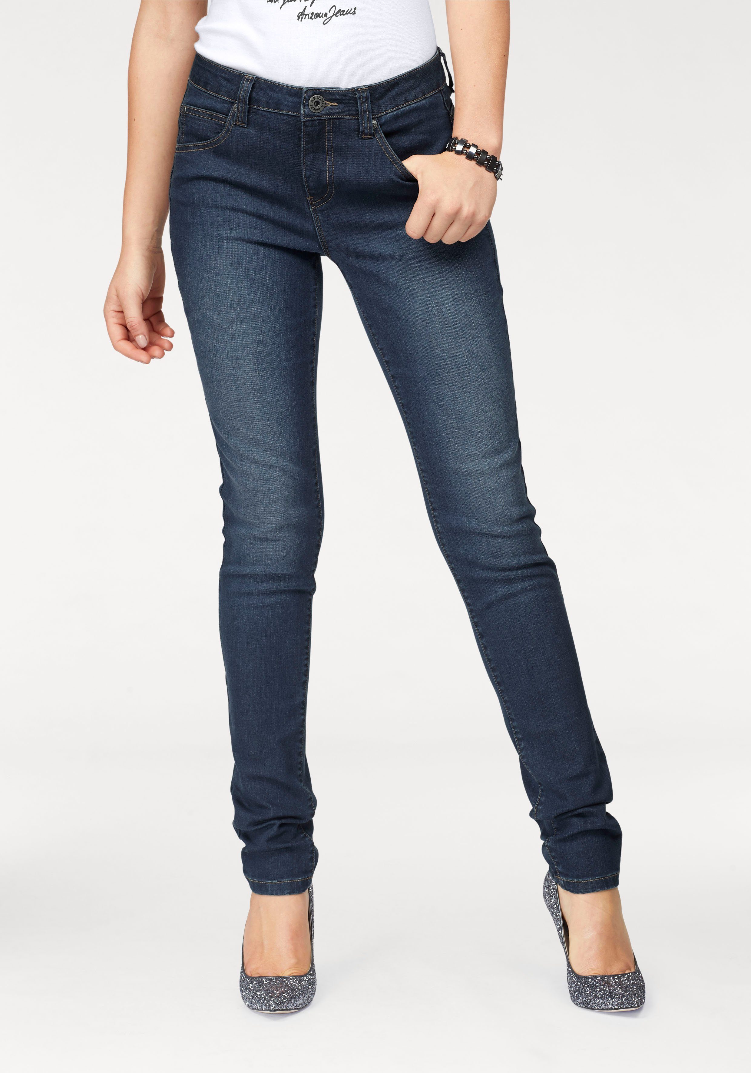 Arizona Slim-fit-Jeans Curve-Collection hohe Leibhöhe, Five-Pocket-Design, Zip-Fly