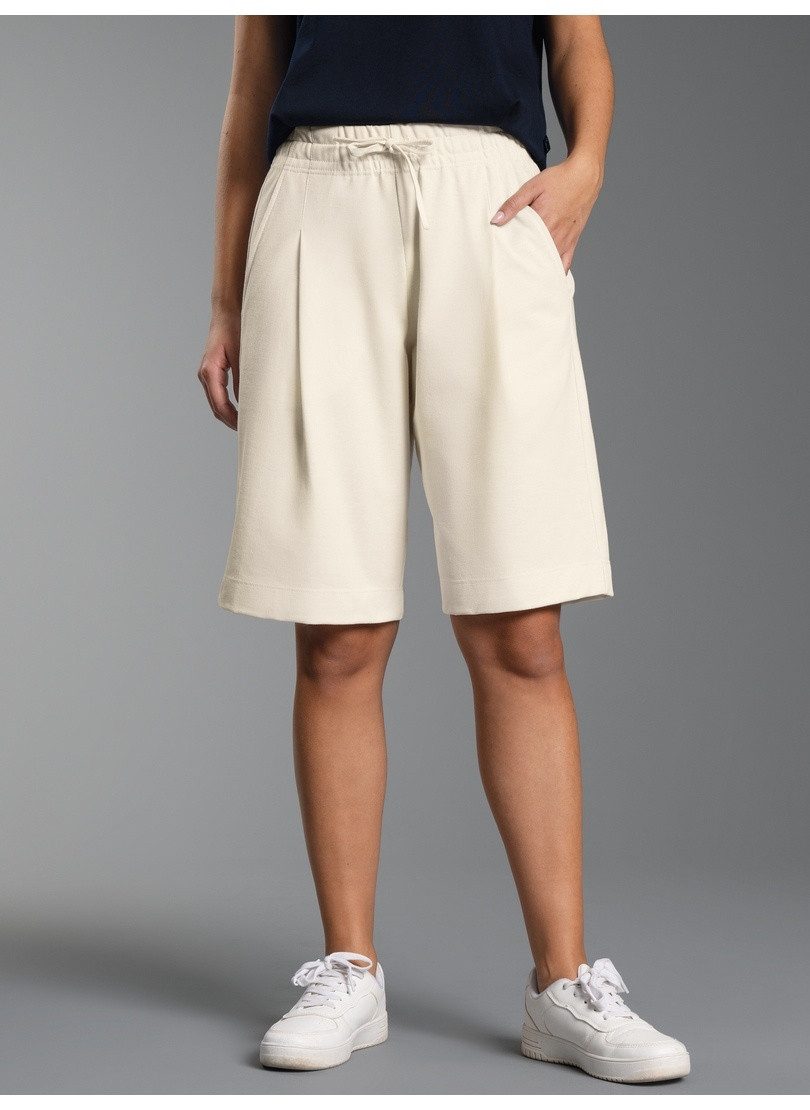 Trigema Bermudas TRIGEMA Shorts in Piqué-Qualität mit modischen Falten (1-tlg)