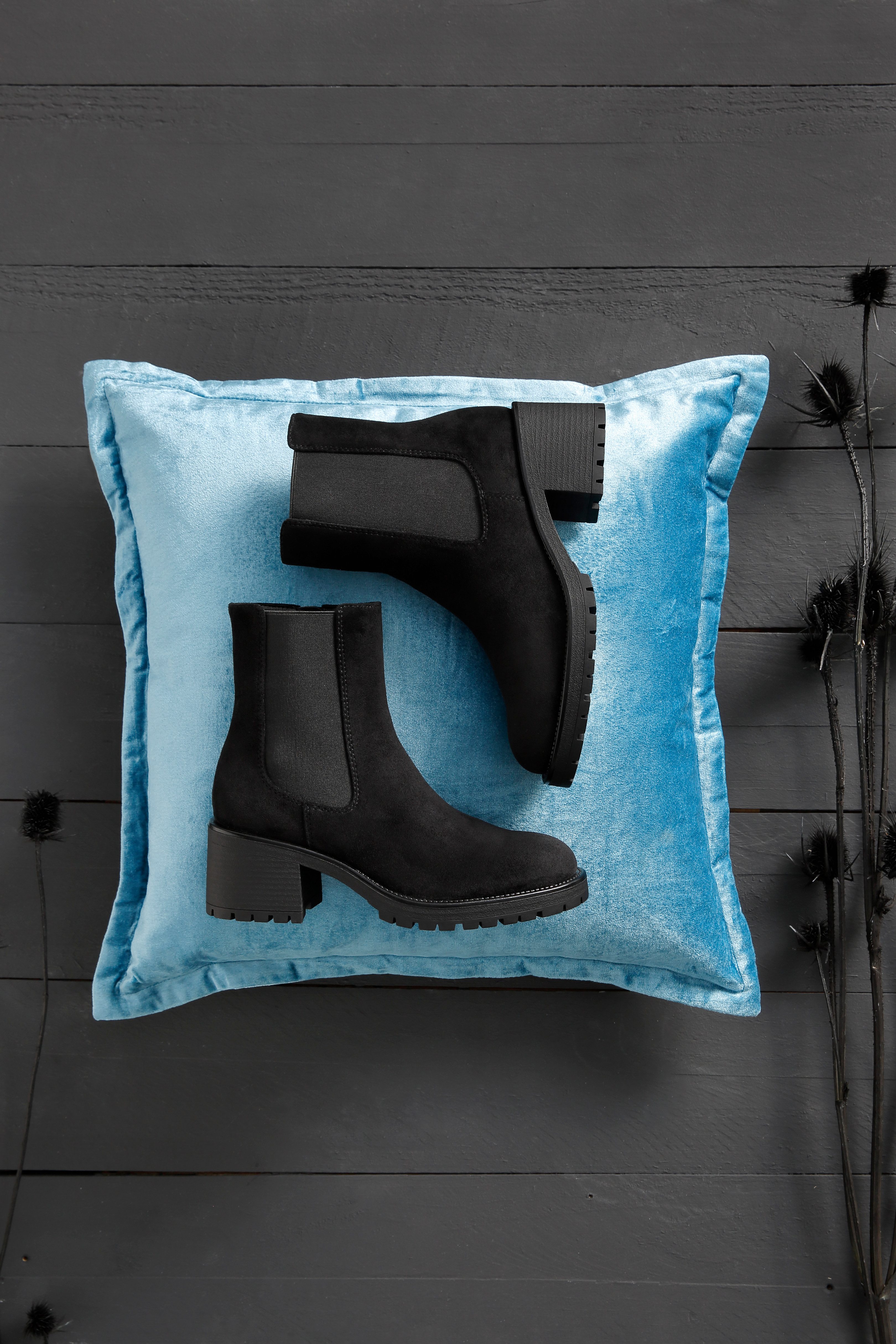 Aniston SHOES Chelseaboots Stiefelette mit Reißverschluss und Stretcheinsat günstig online kaufen