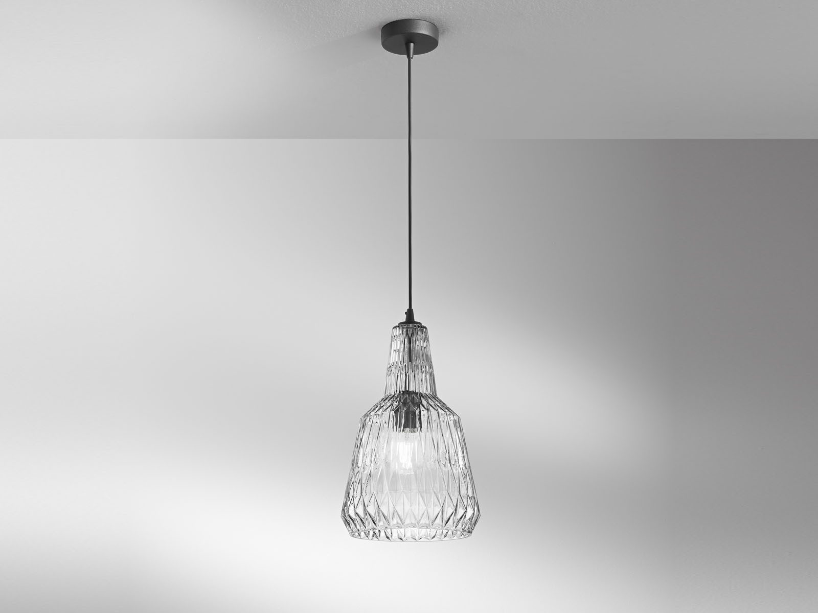 Luce Ambiente Design LED Pendelleuchte aus facettiertem Kristallglas Ø 23cm, Leuchtmittel dimmbar, LED wechselbar, Warmweiß, Retro Hängelampe mit Designer Glas Lampenschirm klein