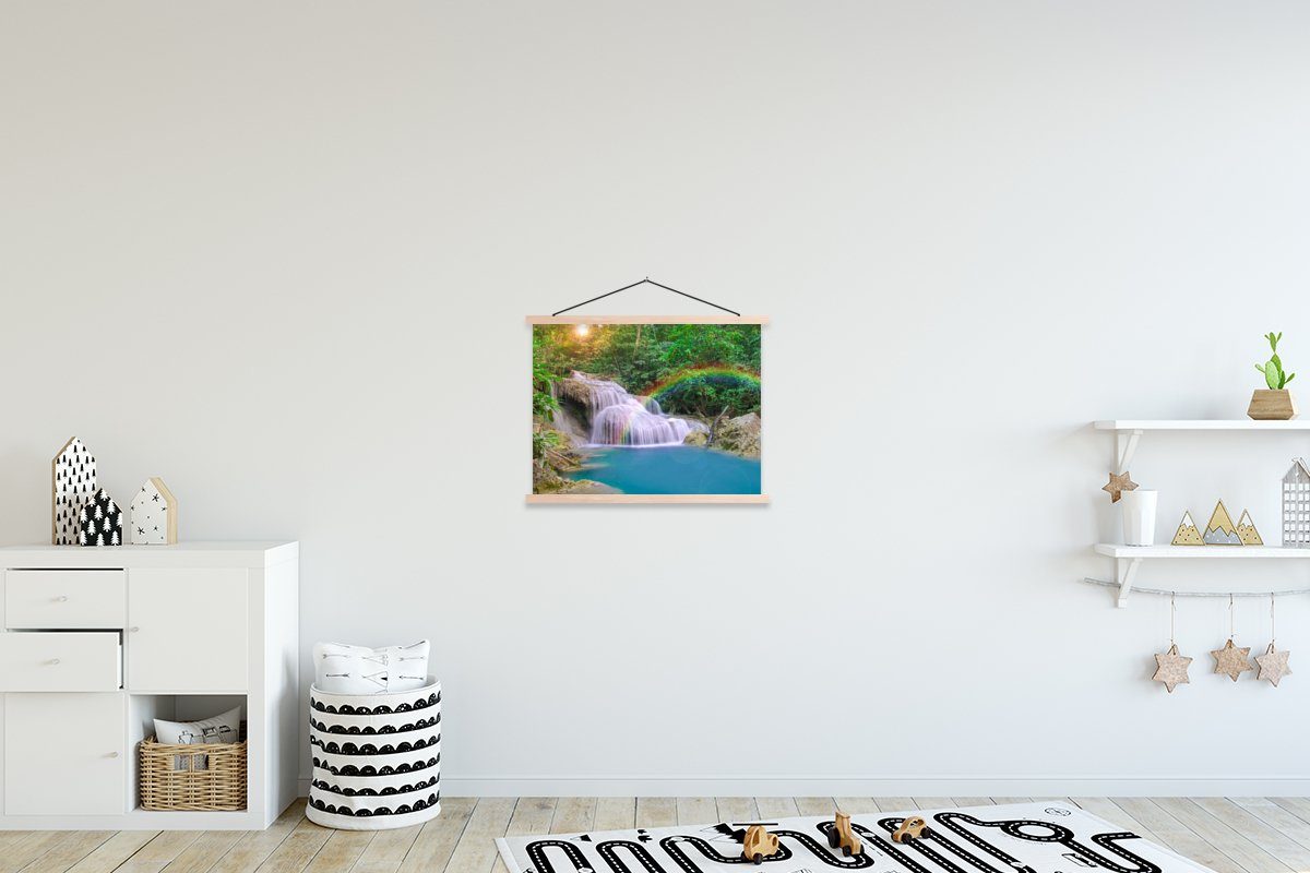MuchoWow Poster Wasserfall - Textilposter - Sonne für St), Natur, (1 Posterleiste, Regenbogen Wohnzimmer, Magnetisch Bilderleiste, 