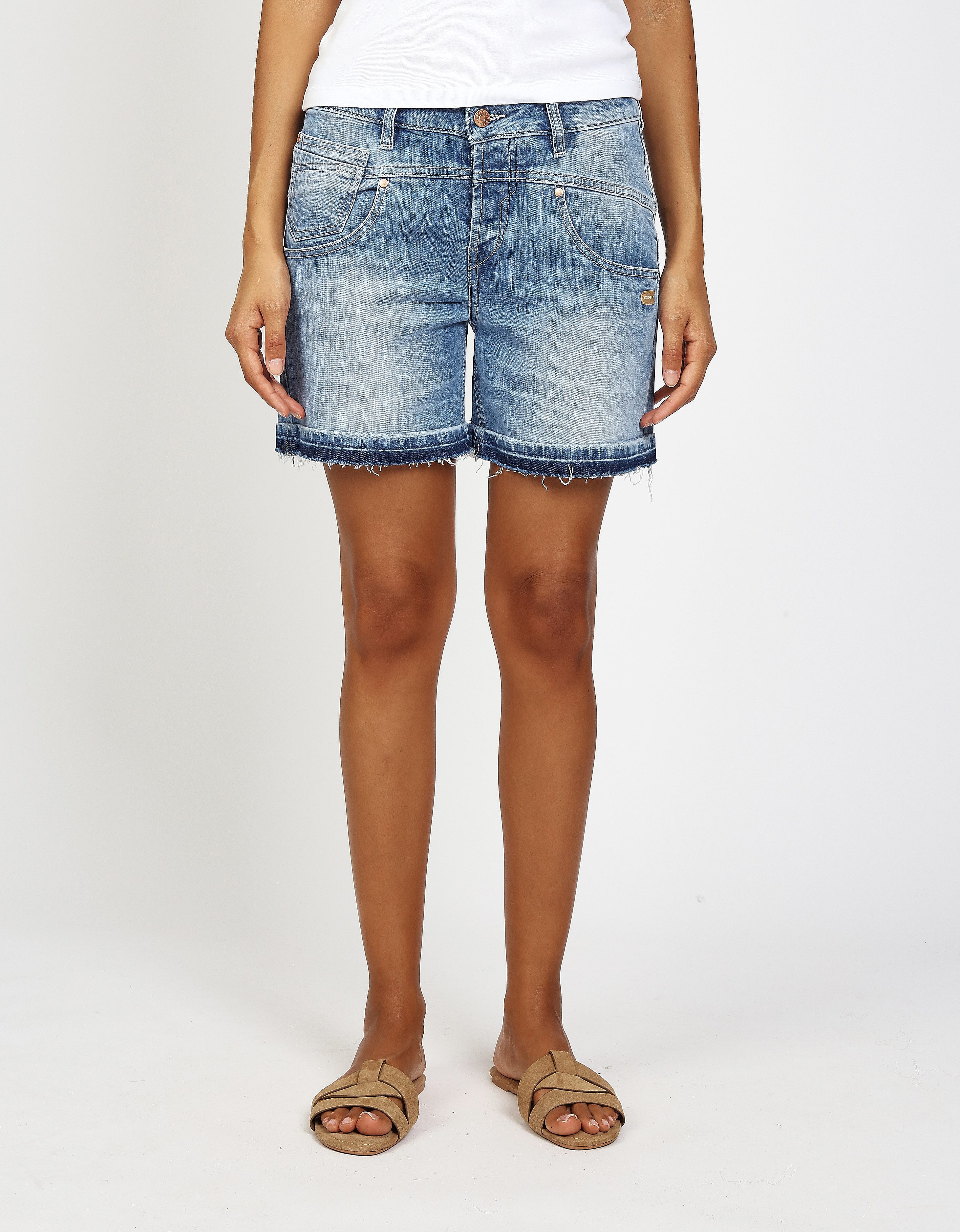 GANG Jeansshorts 94BO SHORTS im Loose Fit, mit Rundpasse günstig online kaufen