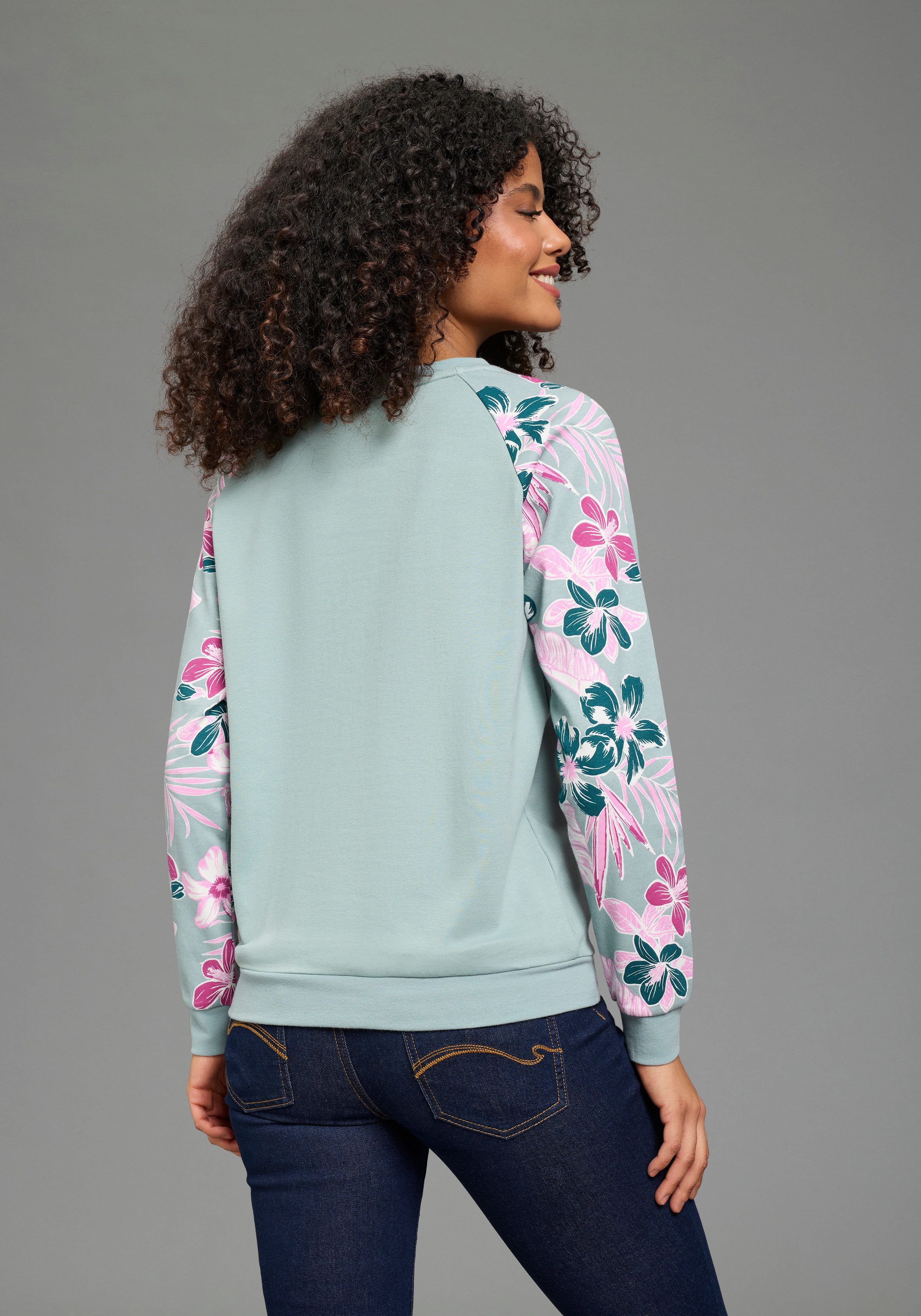 KangaROOS Sweatshirt Ärmel mit Blumendruck