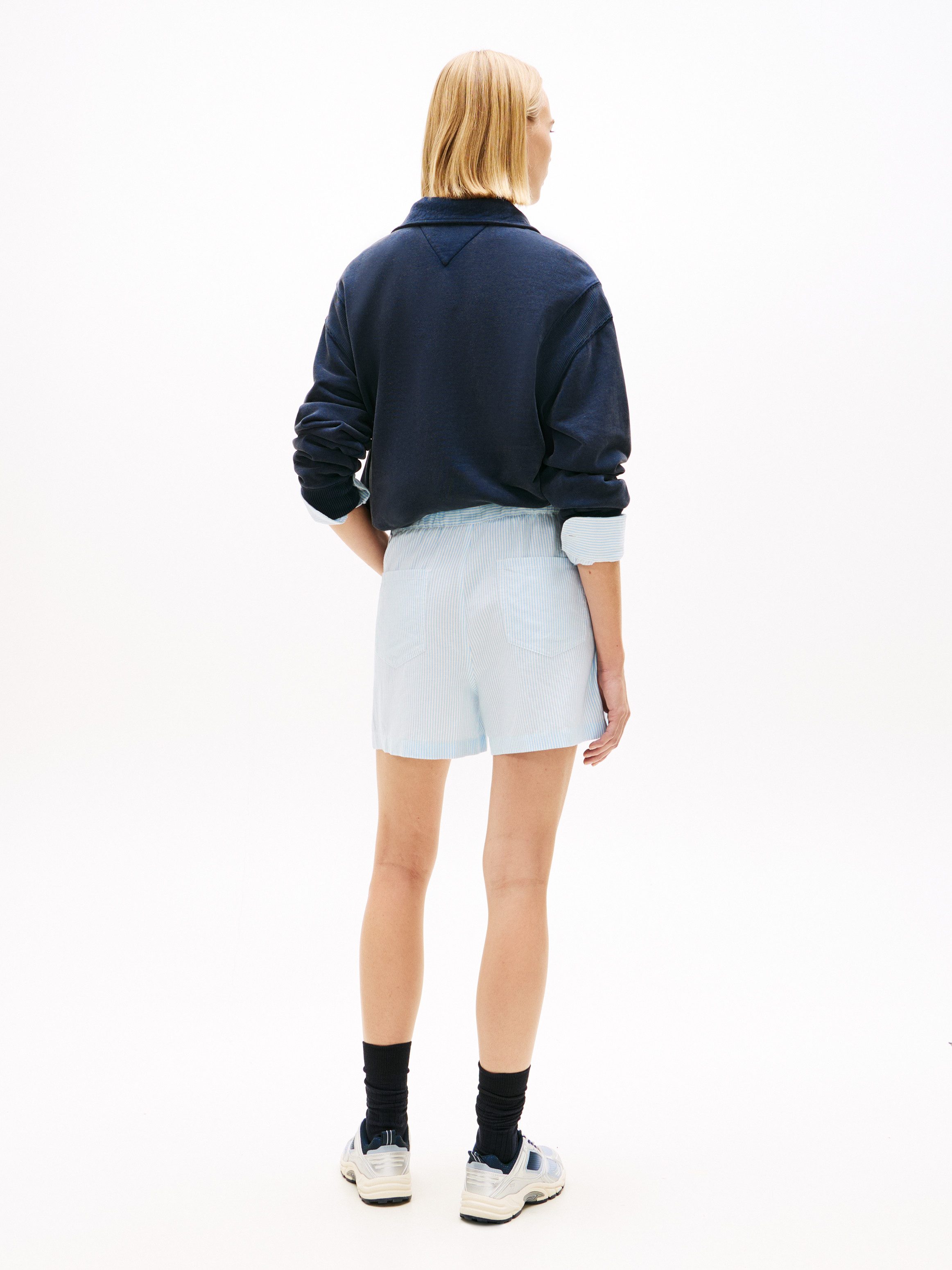 Tommy Jeans Shorts TJW ESSENTIAL LINEN SHORTS mit angesagtem Paperbag-Bund – Bild 5 von 5