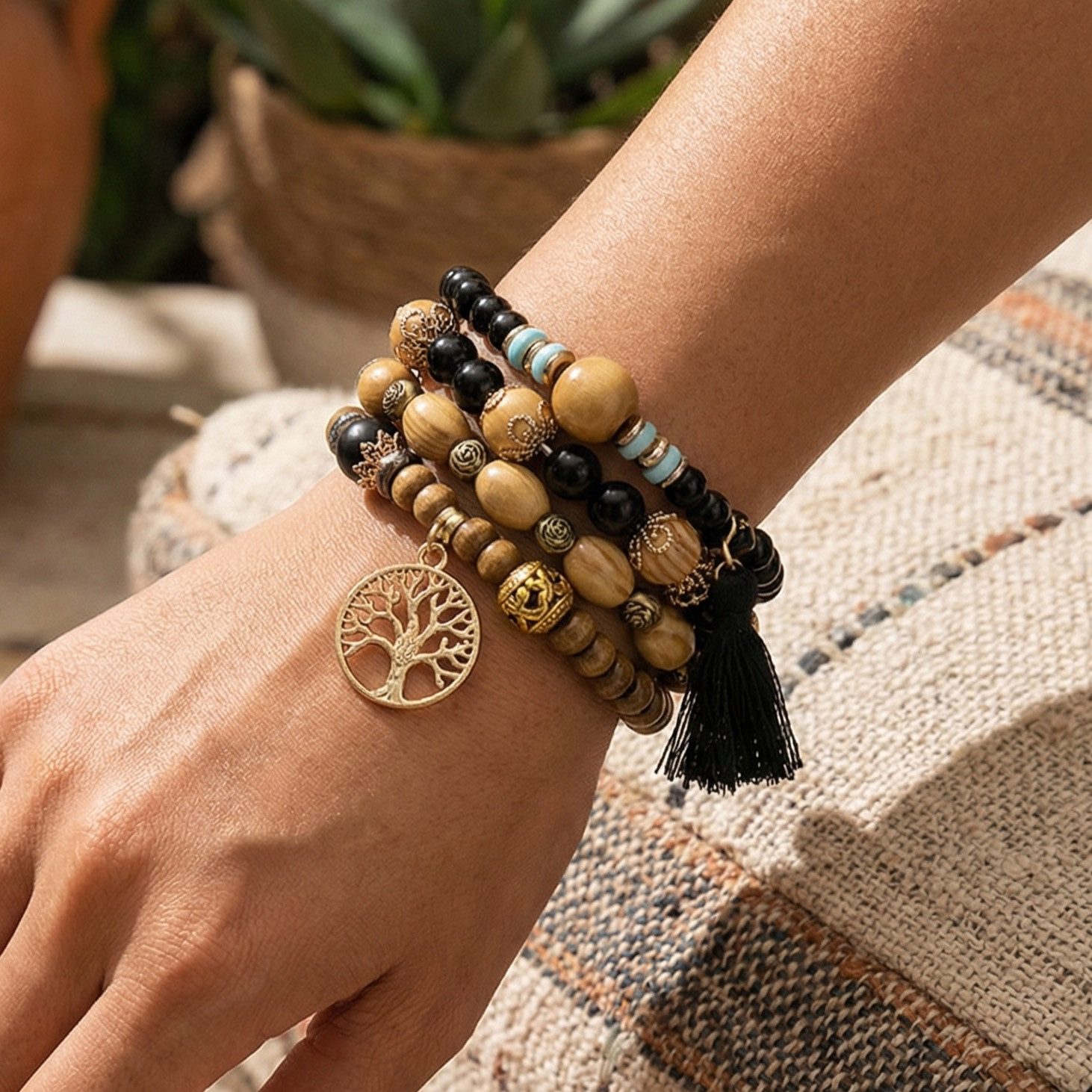 The Beauty House Armband Boho Vintage Armband Set mit Holzperlen, – Natürliches Layering Schmuck-Set mit Lebensbaum Anhänger