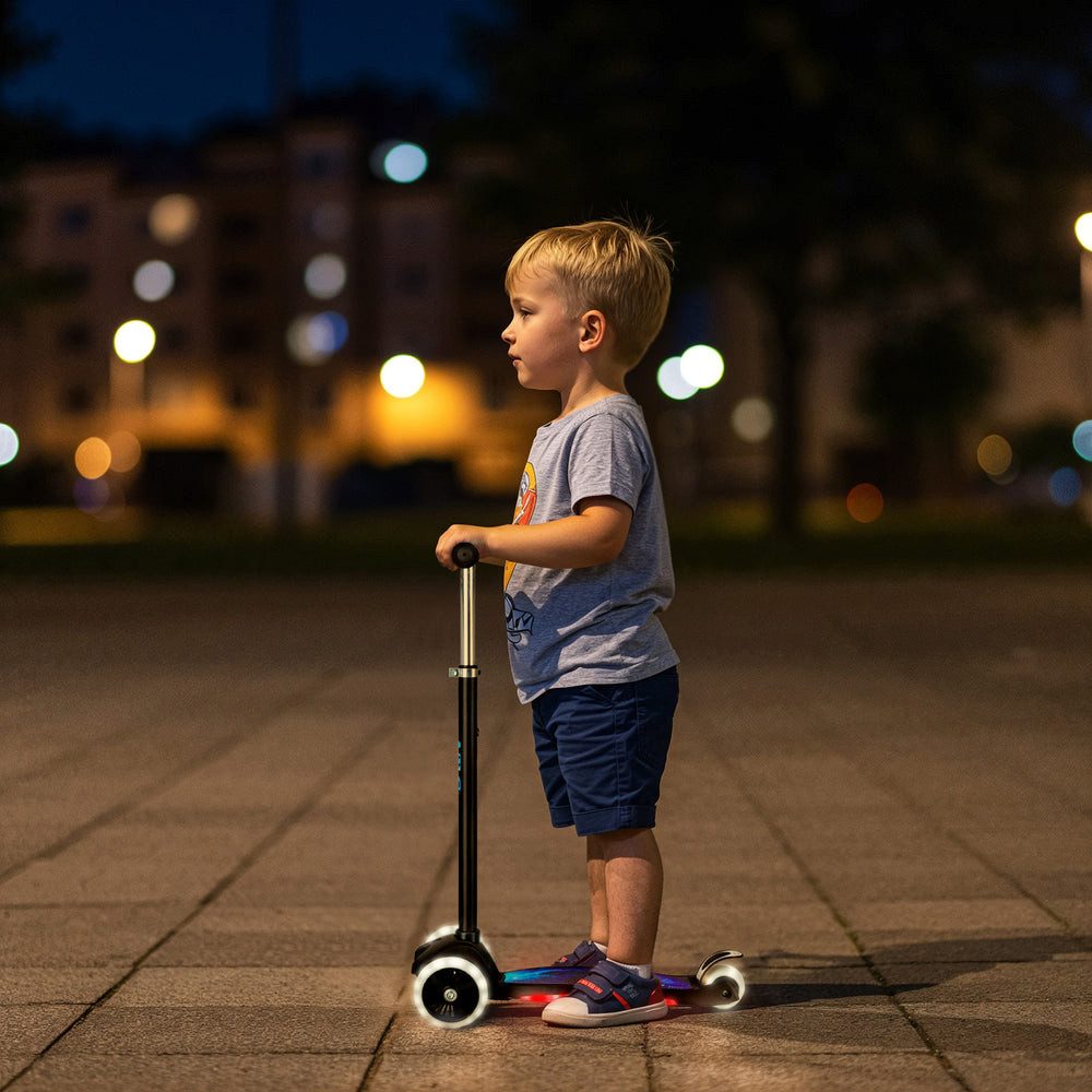 NILS FUN Tretroller Kinderroller LED, 15 km/h, (Spar-Set, 1 tlg., Motorik), mit Lichteffekt für stabilen Halt und modernes Design