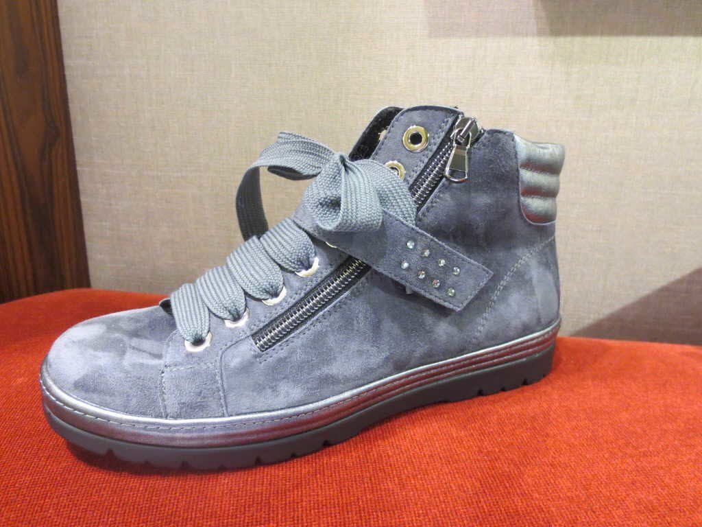 Sneaker