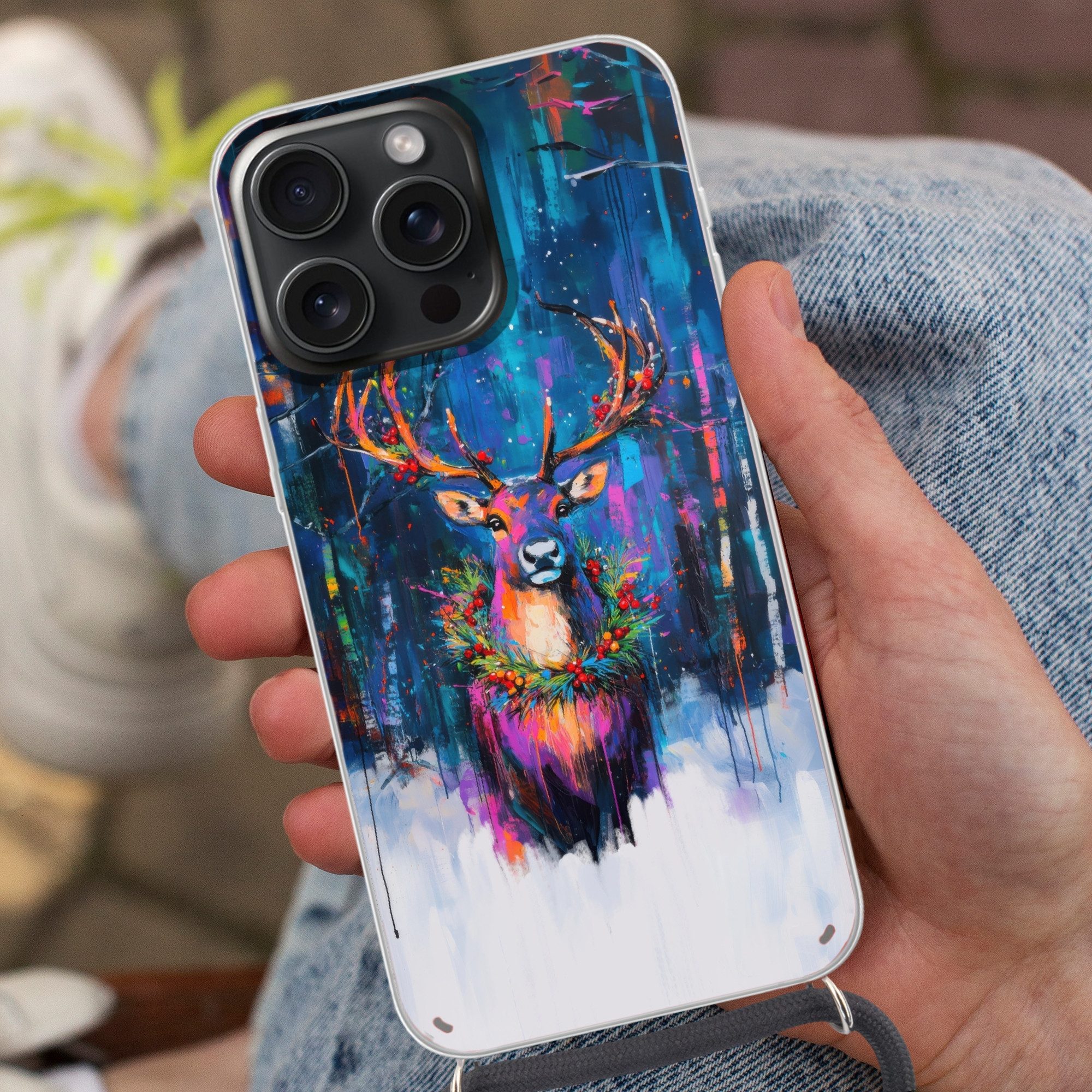 MuchoWow Handyhülle für Apple iPhone 15 Pro Max Rentier - Kranz - Märchenhaft - Blau, Tragbare Handyhüllen mit Kette zum umhängen, Handykette Handyband