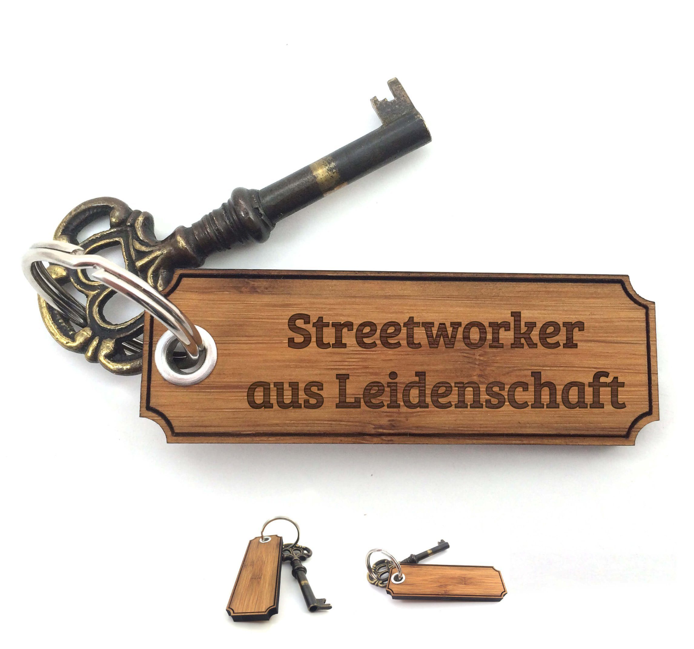 - & Panda Anhänger (1-tlg) - Berufsschule, Geschenke, Schlüsselanhänger Streetworker Mr. Mrs. Gratulation, Gravur, Taschenanhänger, Glücksbringer, Bambus Schenken, Geschenk, Schlüsselanhänger,