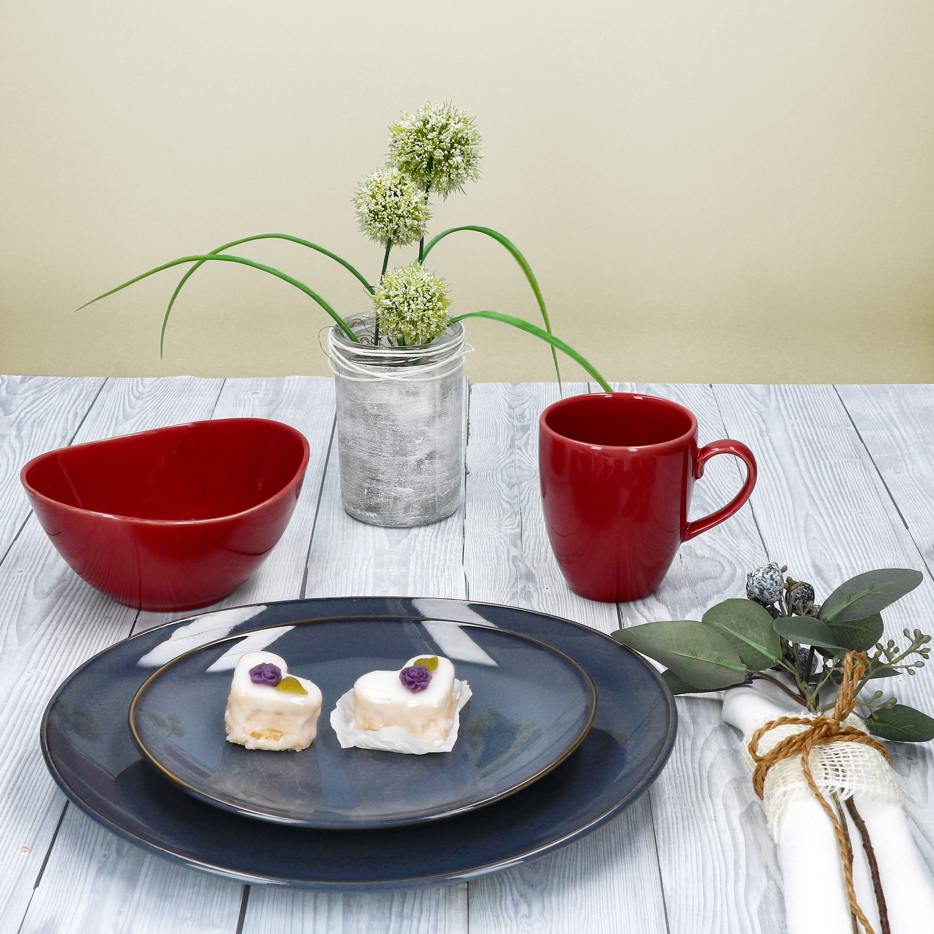MÄSER Kombiservice Natural 16tlg Kombiservice rot & blau 4 Pers. Becher Schalen Teller, Steingut