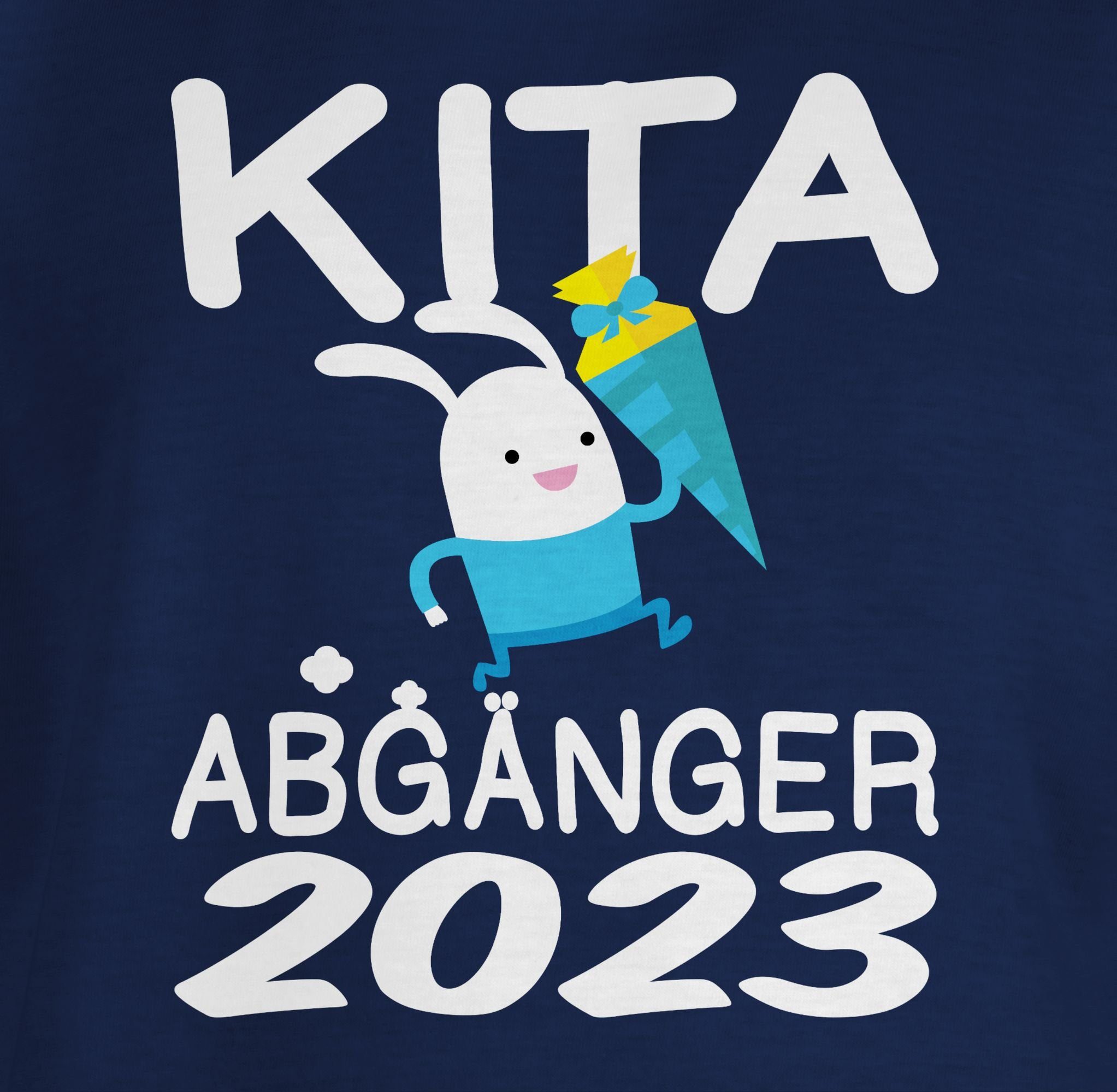 Kita 2023 Einschulung Hase Blau T-Shirt mit Geschenke Navy Abgänger rennender Schultüte Junge Schulanfang 1 Shirtracer