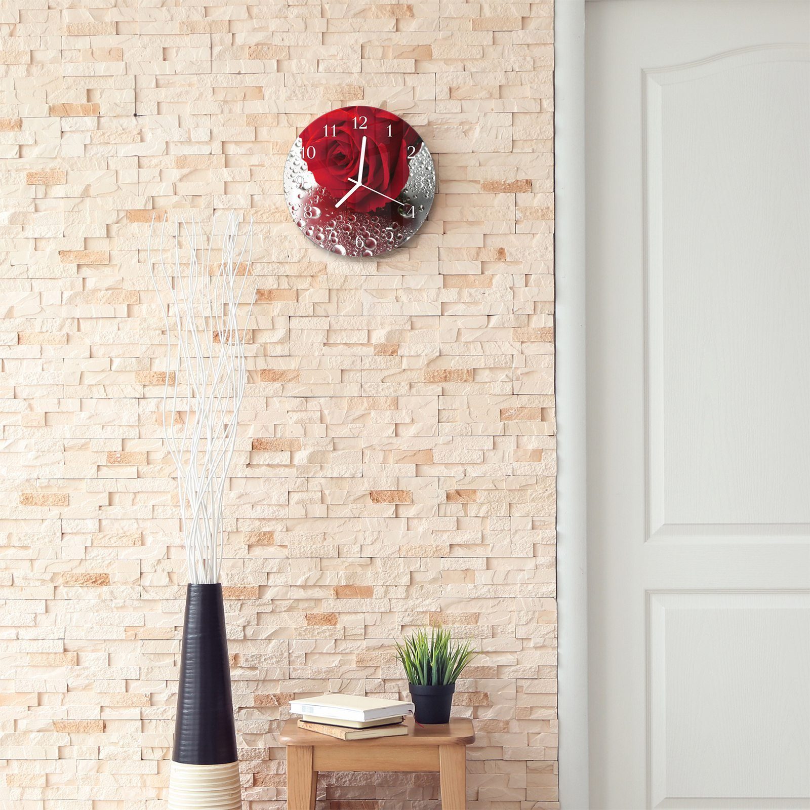 Primedeco Wanduhr Wanduhr aus Rund 30 Quarzuhrwerk Durchmesser mit auf Rose und cm - Glas Wassertropfen Motiv mit