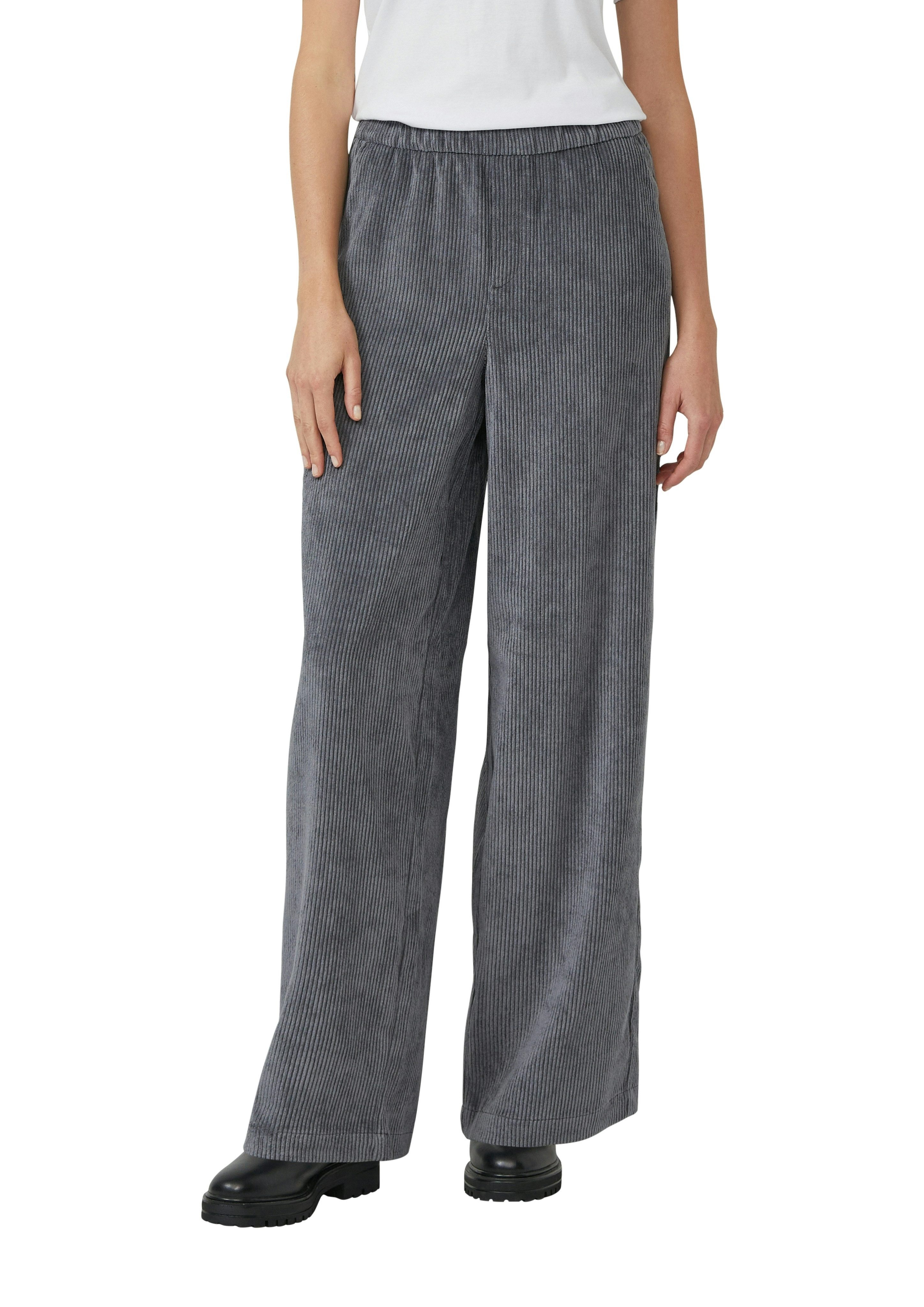 s.Oliver Cordhose mit Elastikbund und Wide Leg