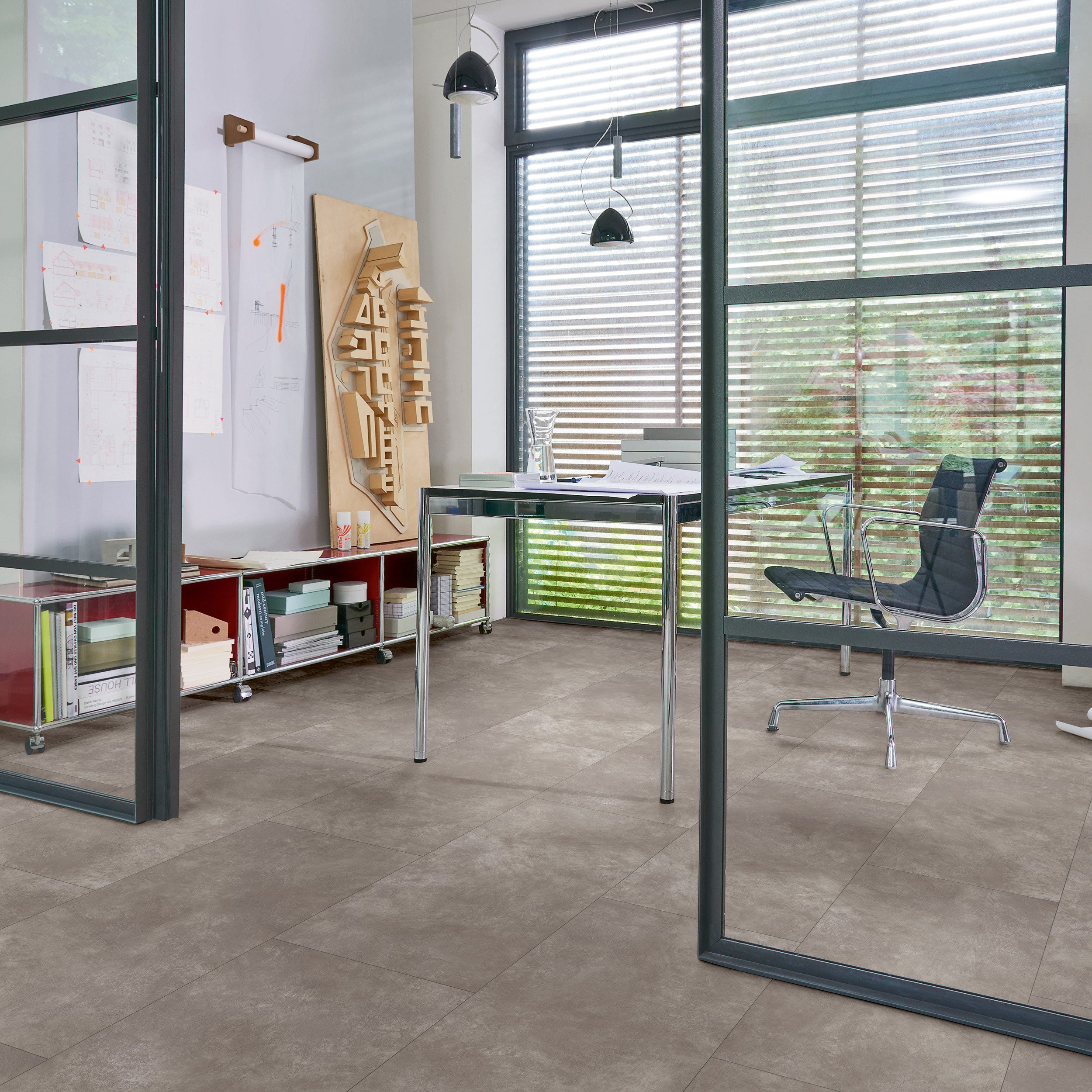 PARADOR Designboden Modular ONE Hydron Beton dunkelgrau, 8 St., Designboden zum klicken 2,76m² (8 Dielen) pro Karton, Stein