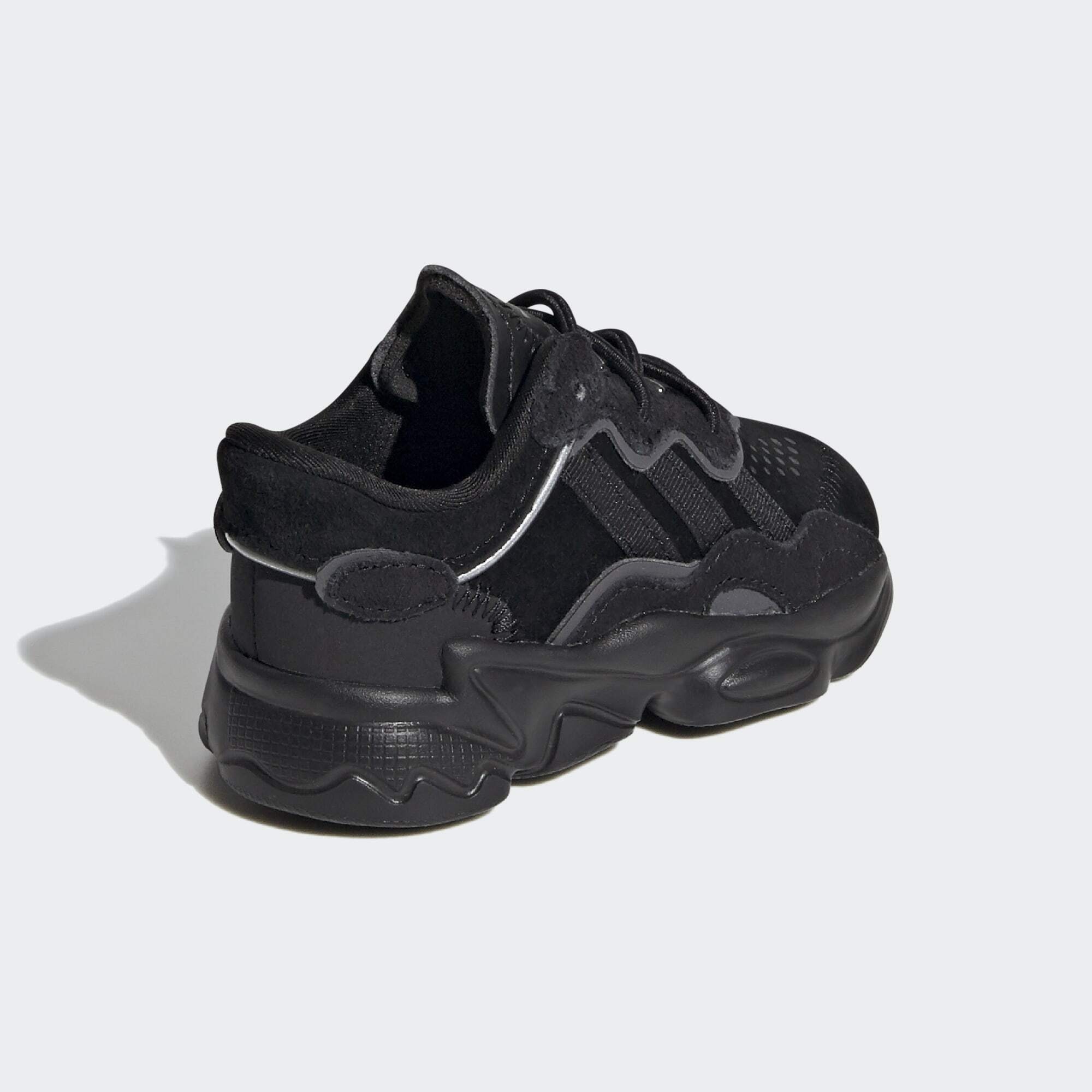 / SCHUH Night Black Black Metallic adidas Core OZWEEGO Core Originals Sneaker /