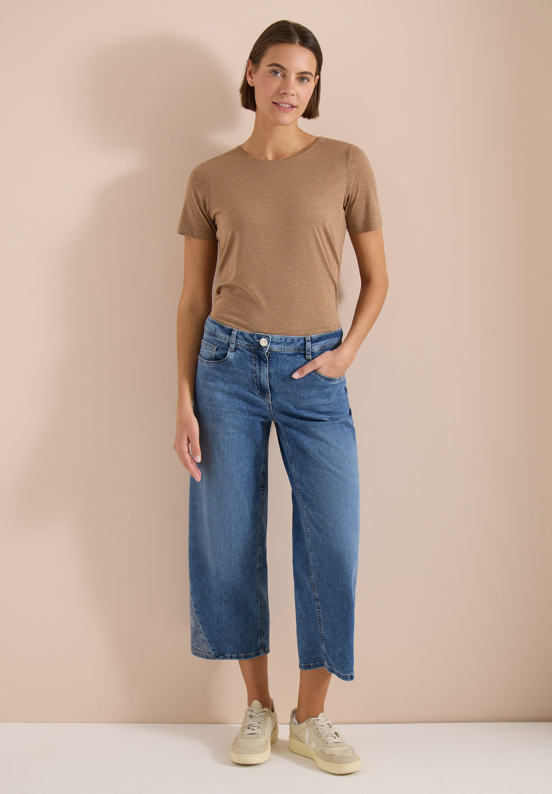 CECIL Loose-fit-Jeans aus Baumwolle mit Stretchanteil – Bild 4 von 5