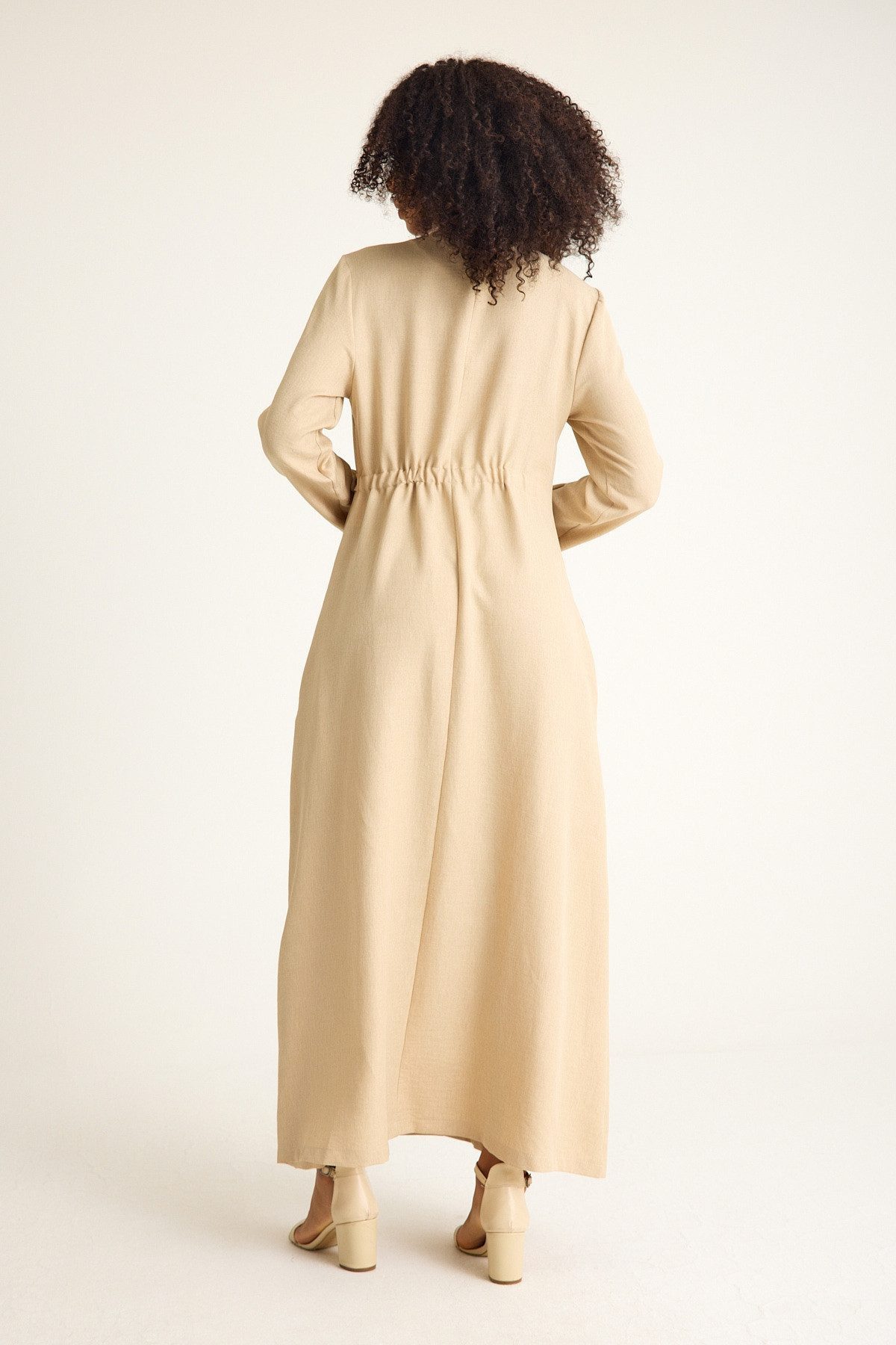 fashionshowcase Tunikakleid Abaya Kleid mit Schmuckdetails – Modest Fashion – Bild 4 von 5
