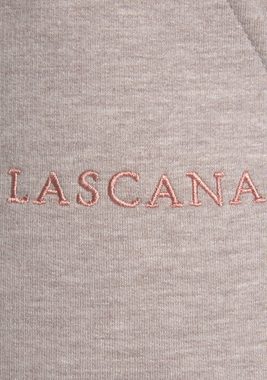 LASCANA Sweatshorts mit Logostickerei, Loungeanzug