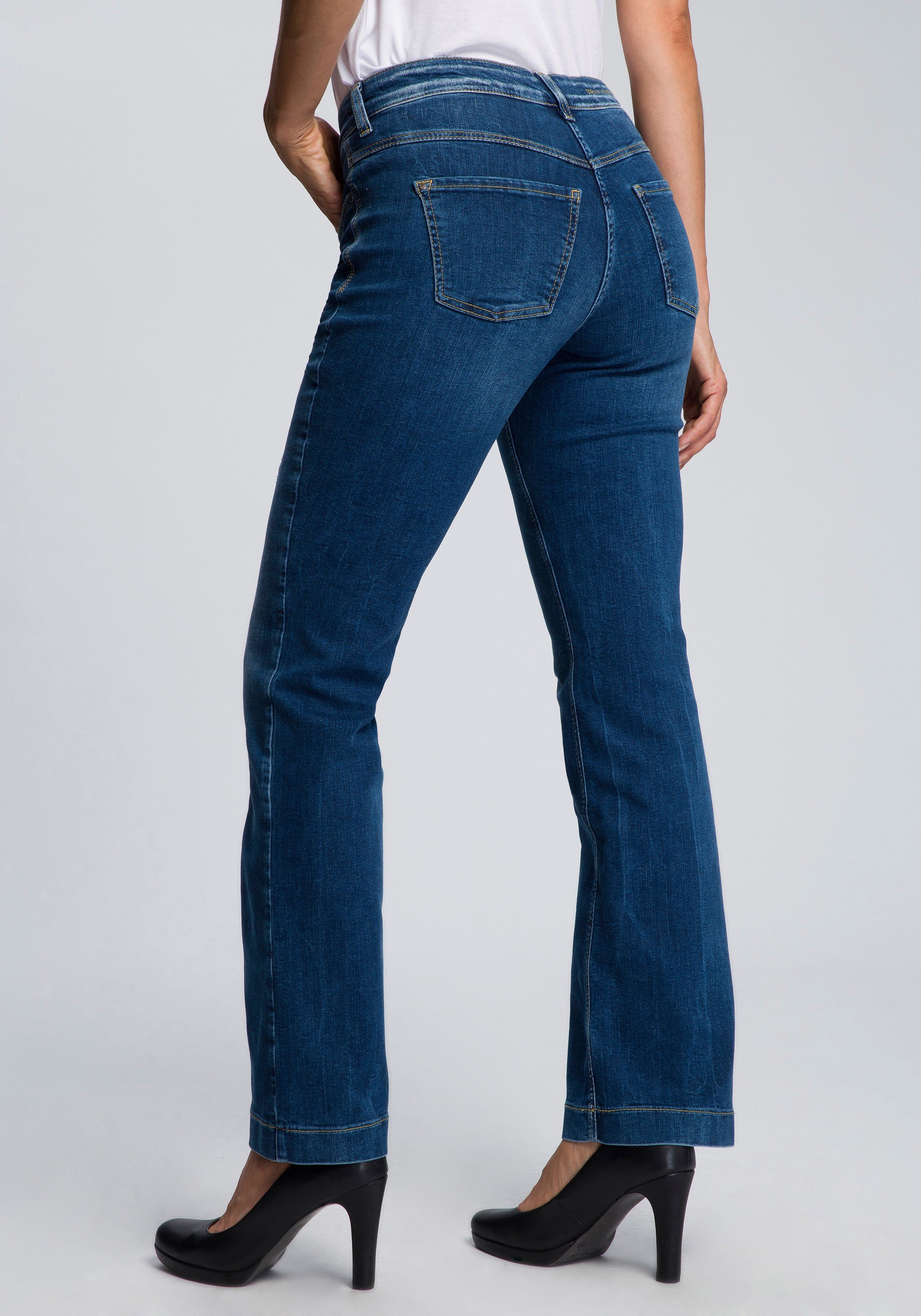 MAC Bootcut-Jeans »Dream Boot« Hochelastisches Material in klassicher Bootcut-Form online kaufen ...