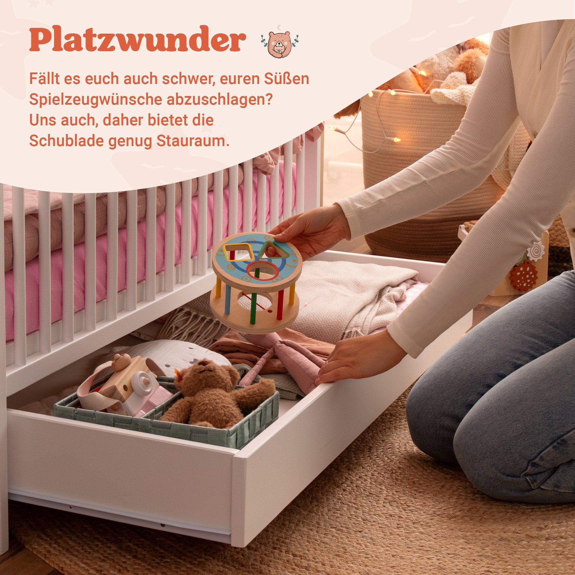 Alcube Babybett FINN I Nachhaltig Babybett mit Buche mit - Schublade FSC®-Zertifikat, mit und Weiß Schublade umbaubar aus 60x120 höhenverstellbar
