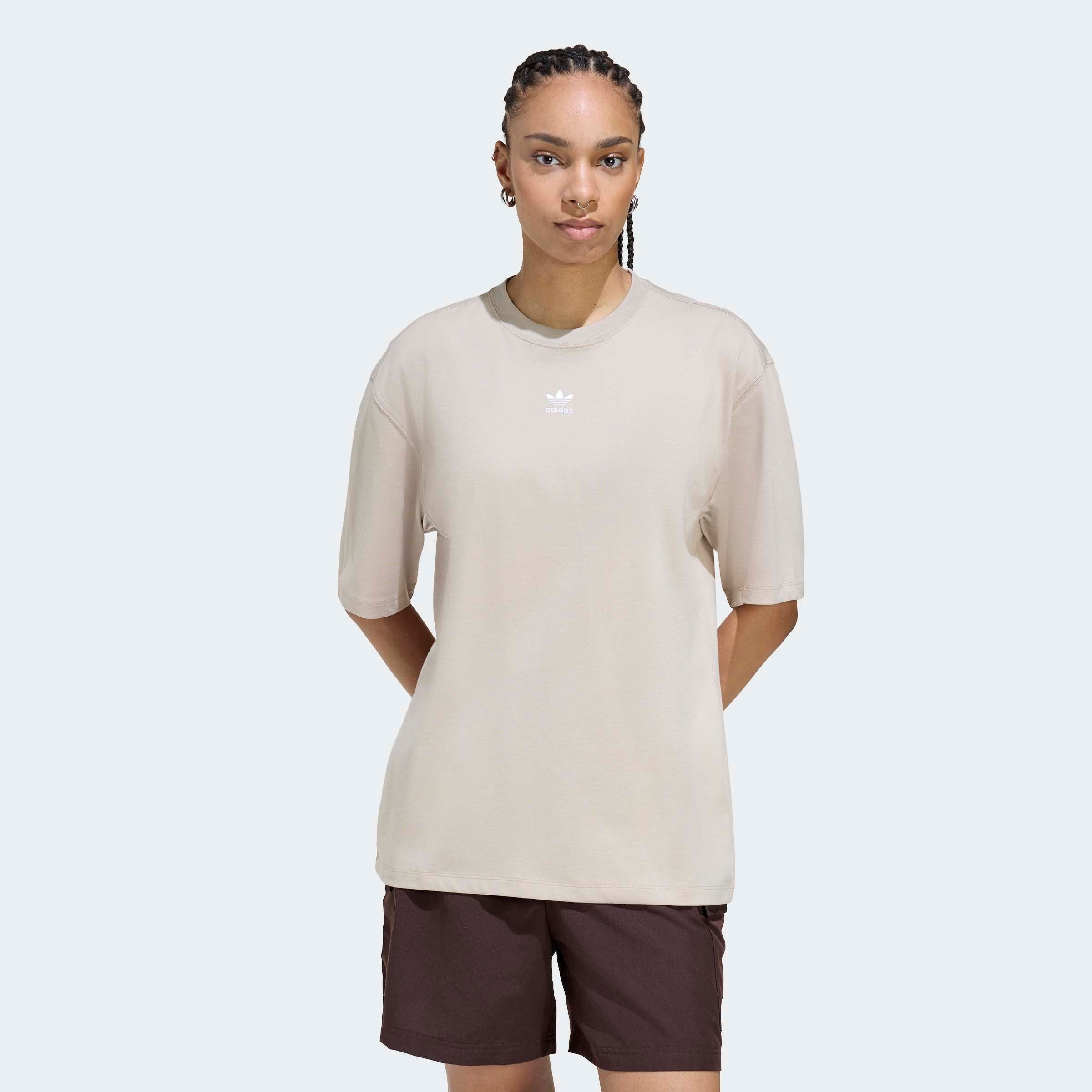 adidas Originals T-Shirt ESS BOYFR TEE sportlicher Stil, Kurzarm, aus Baumwolljersey. € 24,99