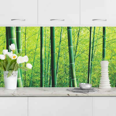 Bilderdepot24 Küchenrückwand grün dekor 3D-Optik Bäume Wald Natur Bambuswald Wandverkleidung Küche, (1-tlg., Nischenrückwand - für Fliesenspiegel ohne Bohren - matt), Spritzschutz Rückwand Küche Herd - Folie selbstklebend versch. Größen