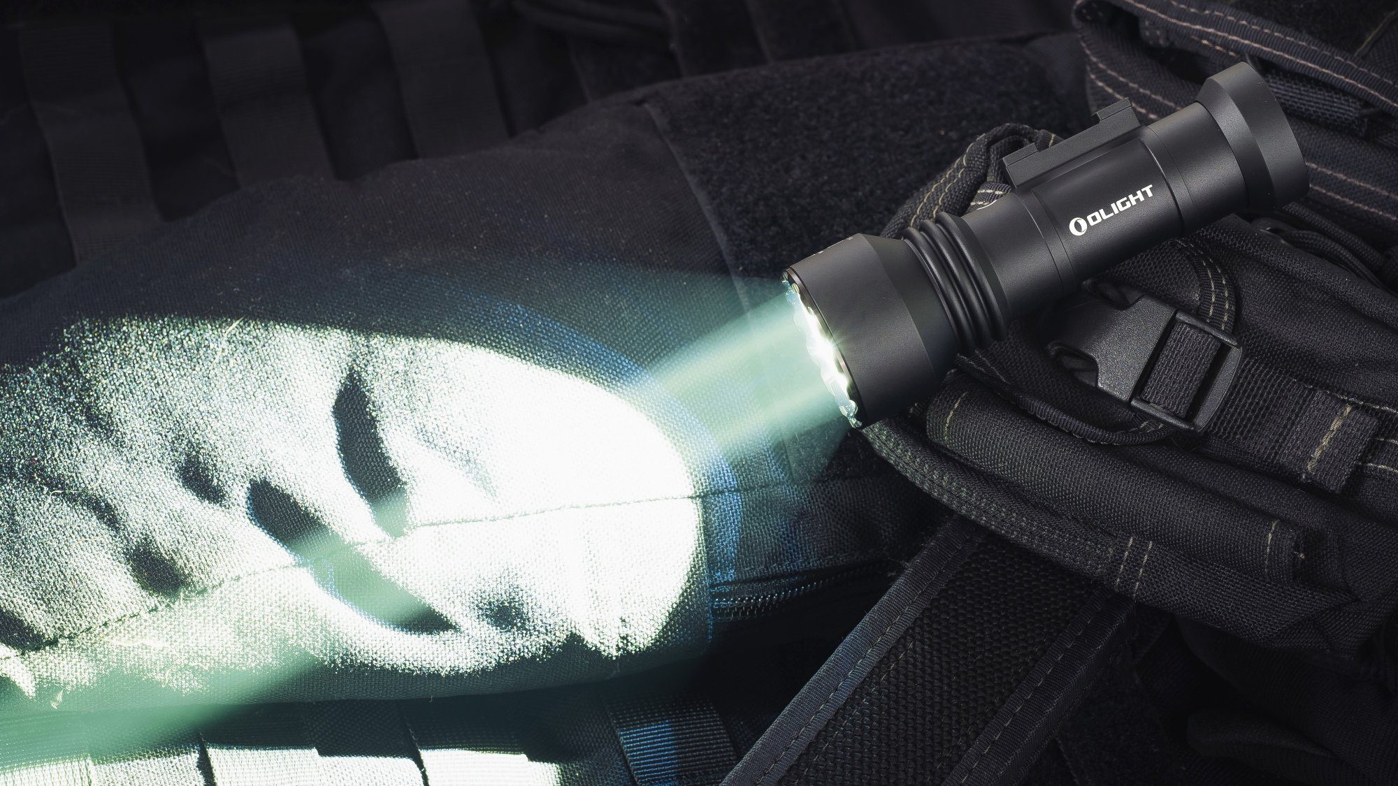 OLIGHT Schienenmontierte Javelot Taschenlampe LED Taktikleuchte,1000 Tac Picatinny Lumen