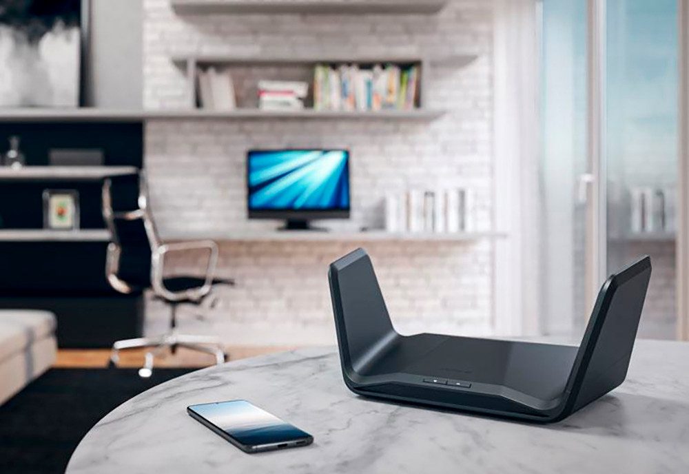 NETGEAR Nighthawk 8-Stream Tri-Band WLAN-Router