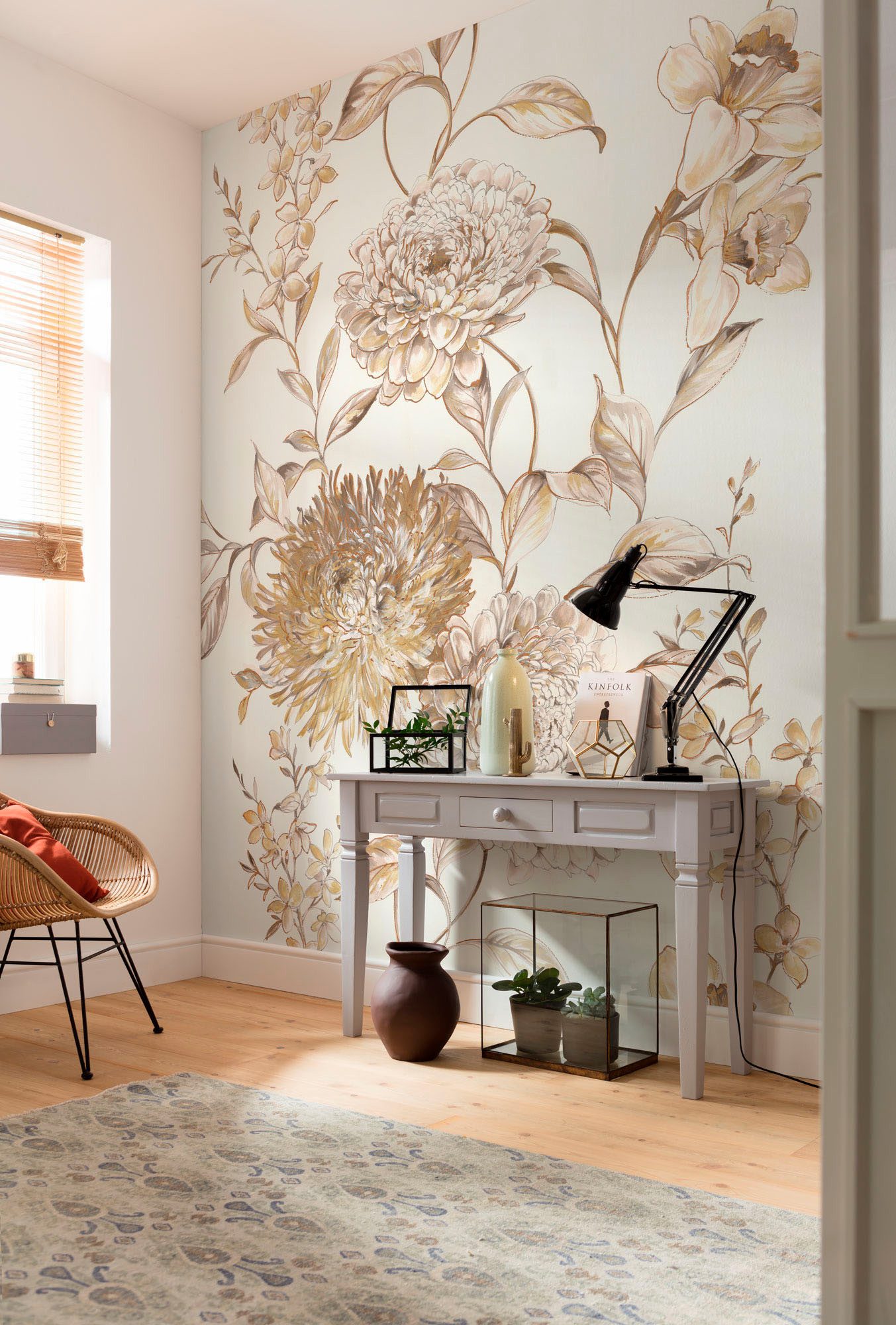 Komar Fototapete Digitaldruck Vlies - Vintage Chrysanthemum - Größe 200 x 250 cm, glatt, bedruckt, (Packung, 1 St), Wohnzimmer, Schlafzimmer