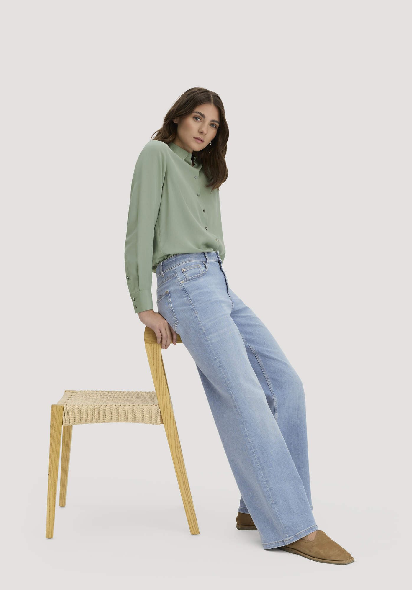 Hessnatur Bequeme Jeans ALVA High Rise Wide Leg aus Bio-Denim (1-tlg) ALVA High Rise Wide Leg aus Bio-Denim