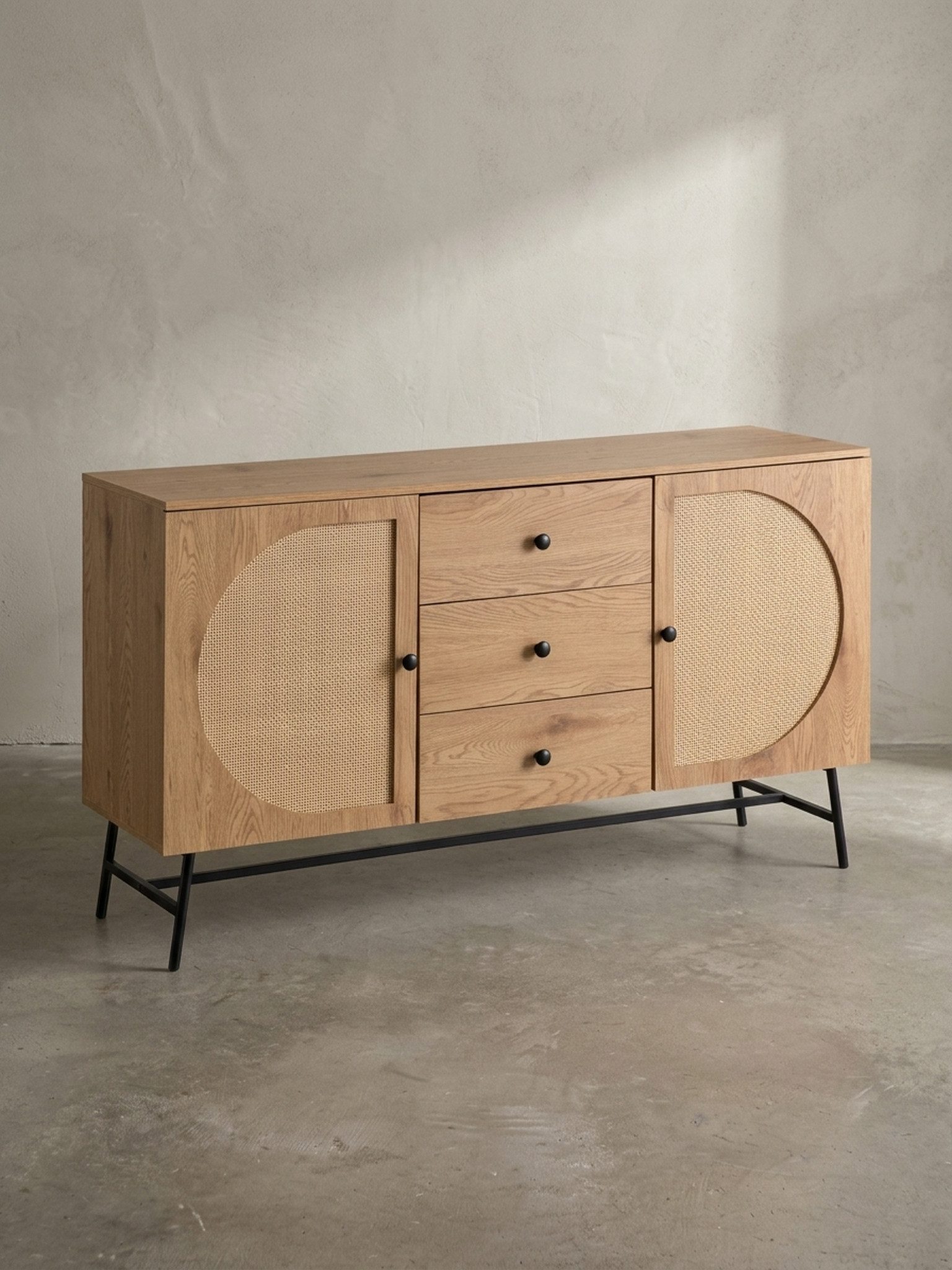 KADIMA DESIGN Kommode Sideboard 140x80x40 cm Kommode Eiche-Dekor mit Rattan Geflecht (Schubladen, Anrichte Wohnzimmer), Modern, Hoher Kommodenschrank, Standschrank mit 2 Türen und 3