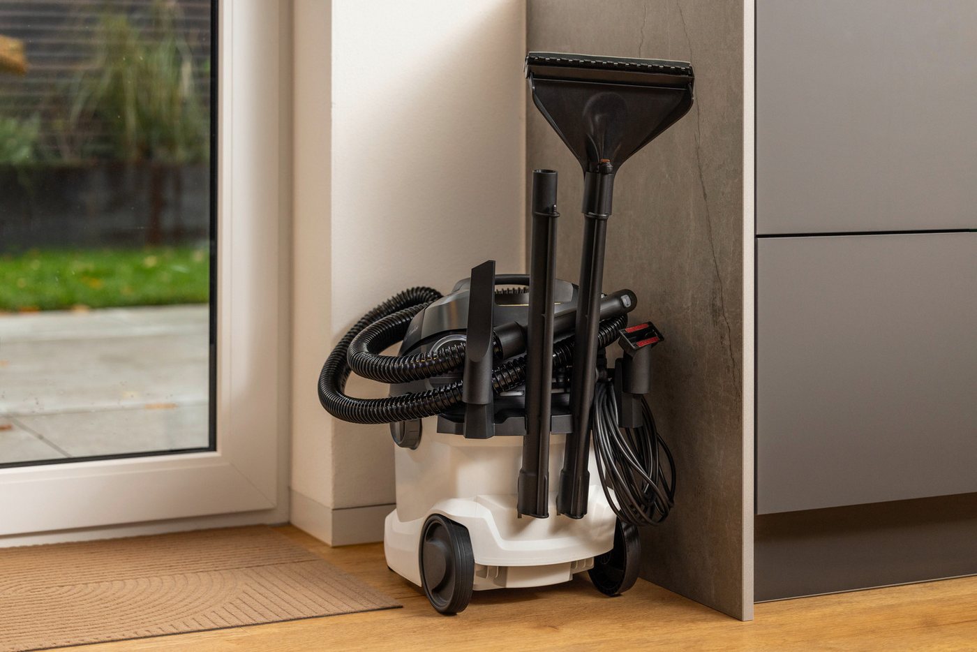 KÄRCHER Wasch-Sauger »SE 6 Signature Line«, 1000 W, Frisch- und Schmutzwassertank: 4 l