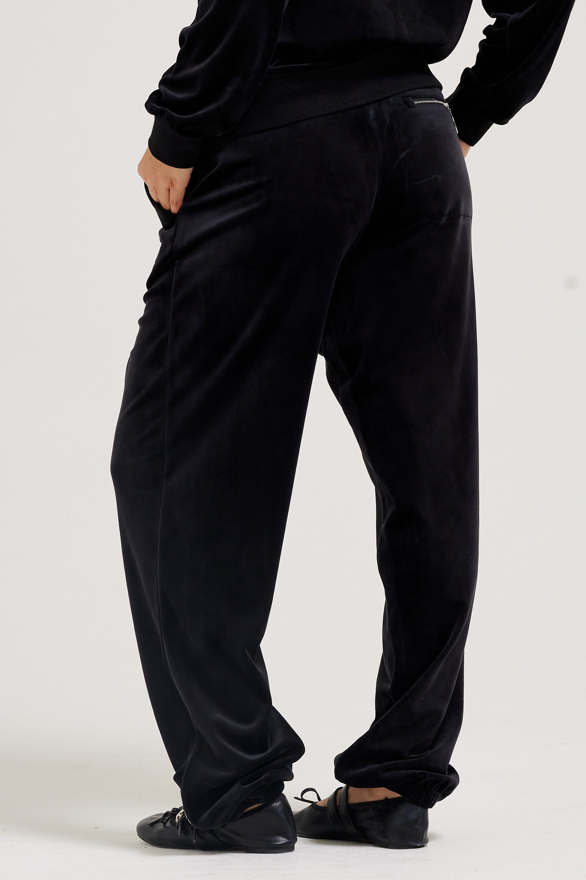 Juicy Couture Sweathose DAVIDSON VELOUR TRACKPANTS Damen Trainingshose Damen, Sweathose, Velour, Jogginghose mit Glitzer, Sale