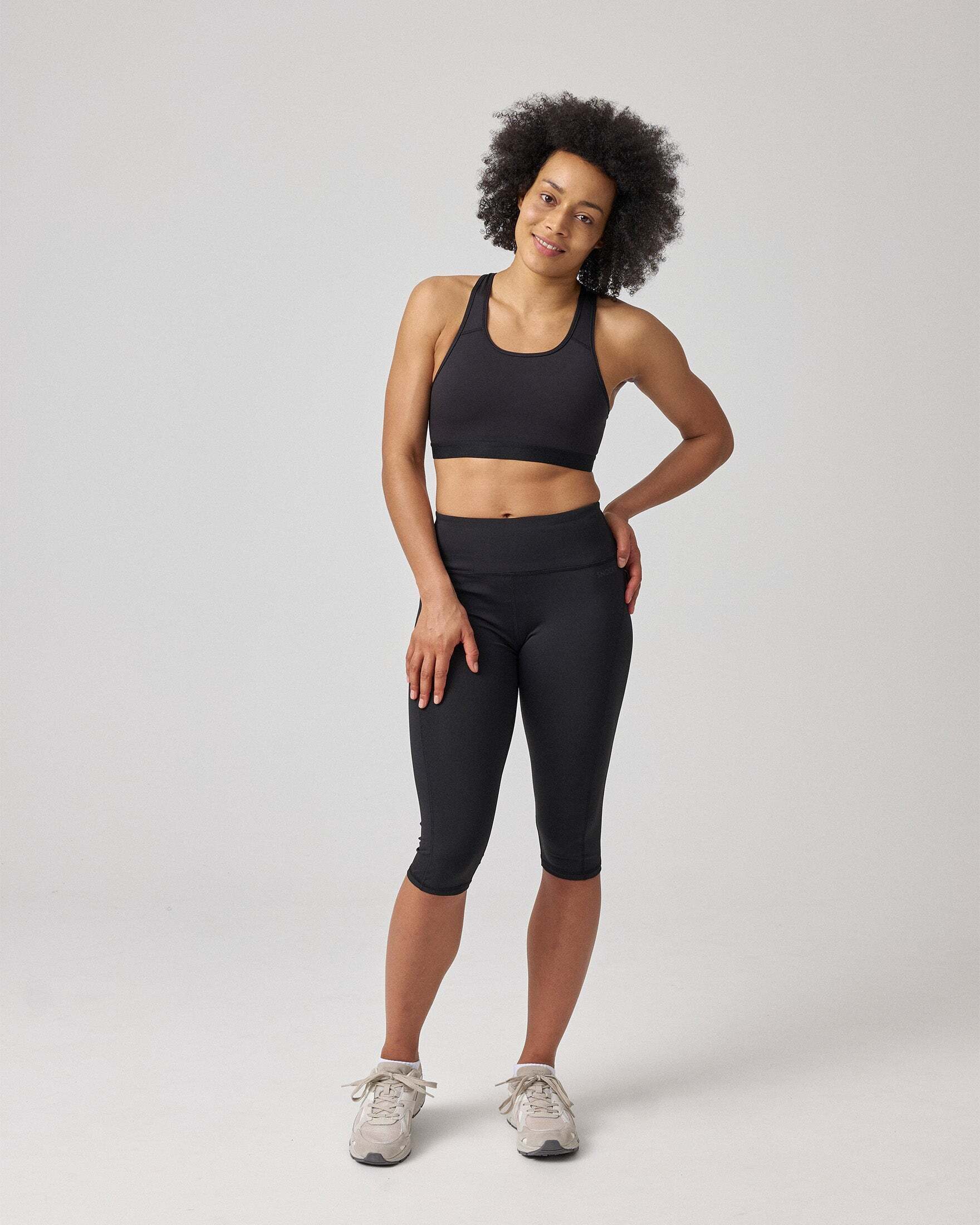 SNOCKS Sporthose Capri Sporthose (1-tlg) aus atmungsaktivem Material mit Schlüsselfach im Bund