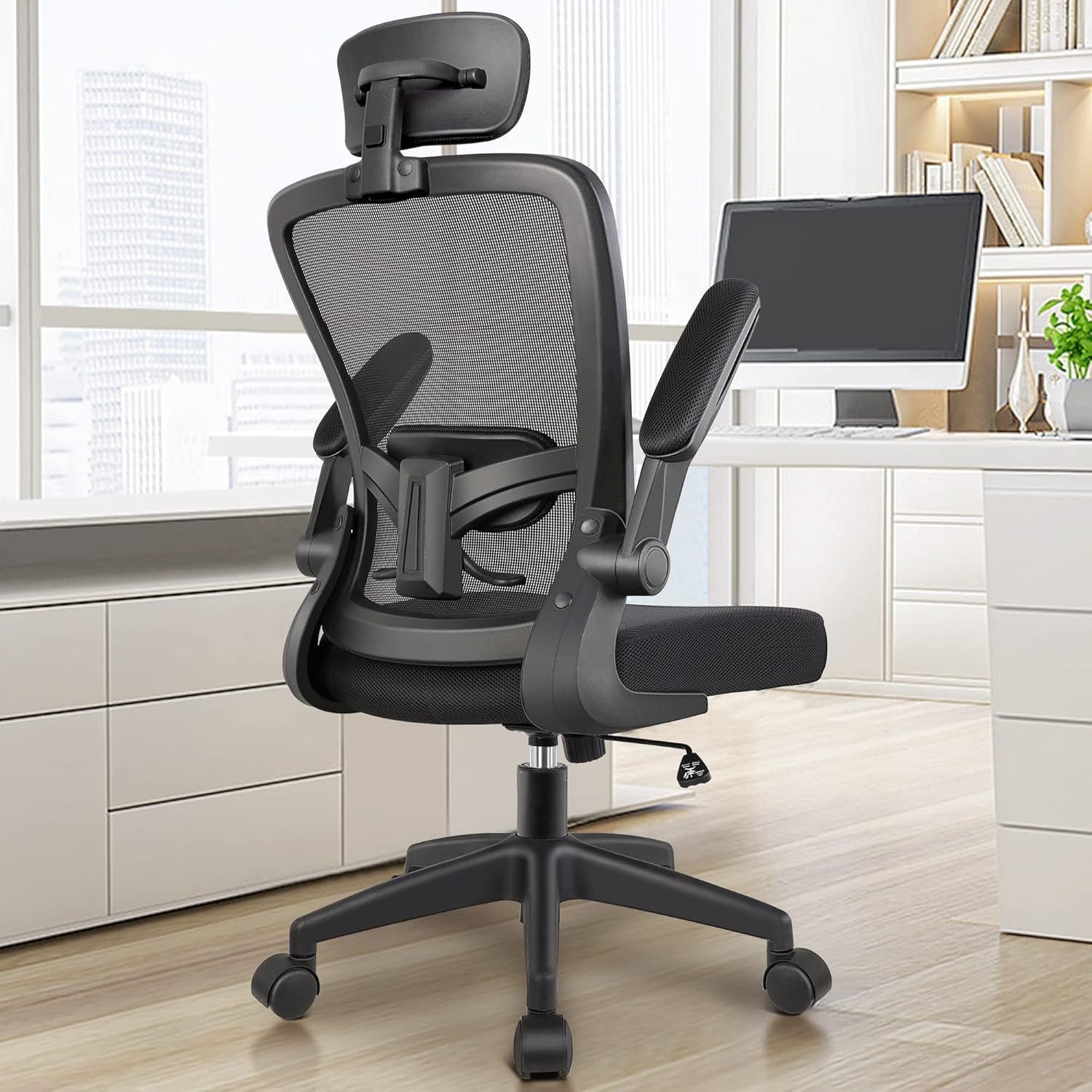 Vivitar Bürostuhl mit hoher Rückenlehne, verstellbarer Kopfstütze, Lendenwirbelstütze (10–15-Grad-Neigungsfunktion, flexibler Rückenlehne, stabiler Schreibtischstuhl), klappbaren Armlehnen, bequemer Bürostuhl mit atmungsaktivem Netzgewebe